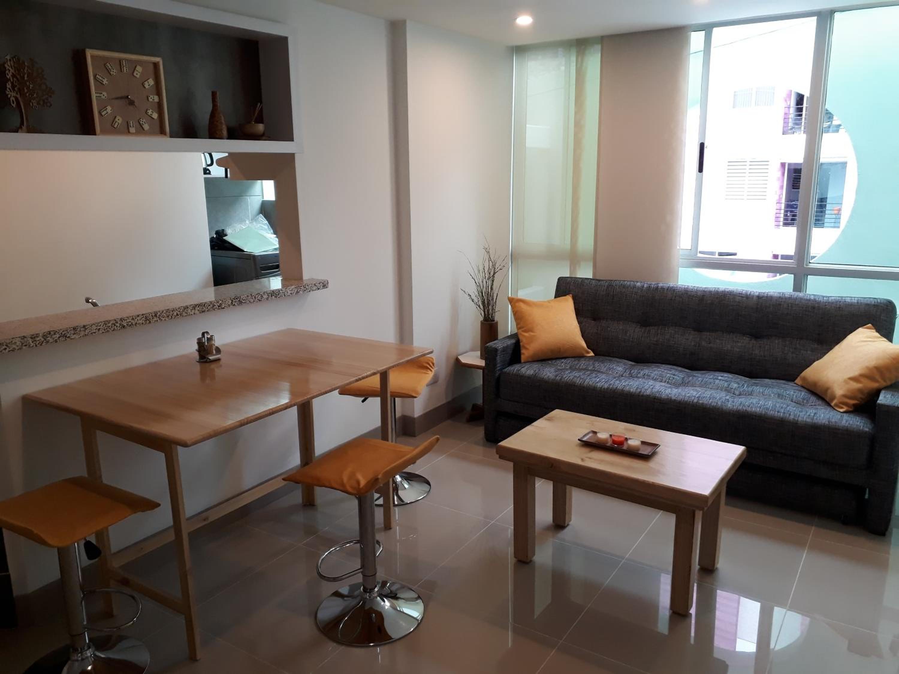 One-Bedroom Apartment photo 1