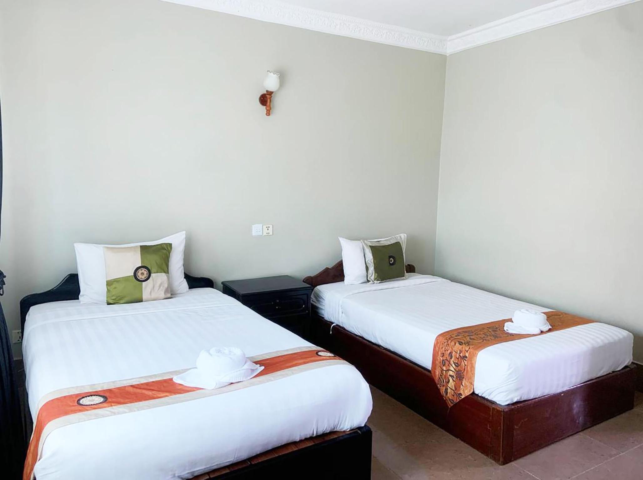 Deluxe Twin room with breakfast - Photo 6