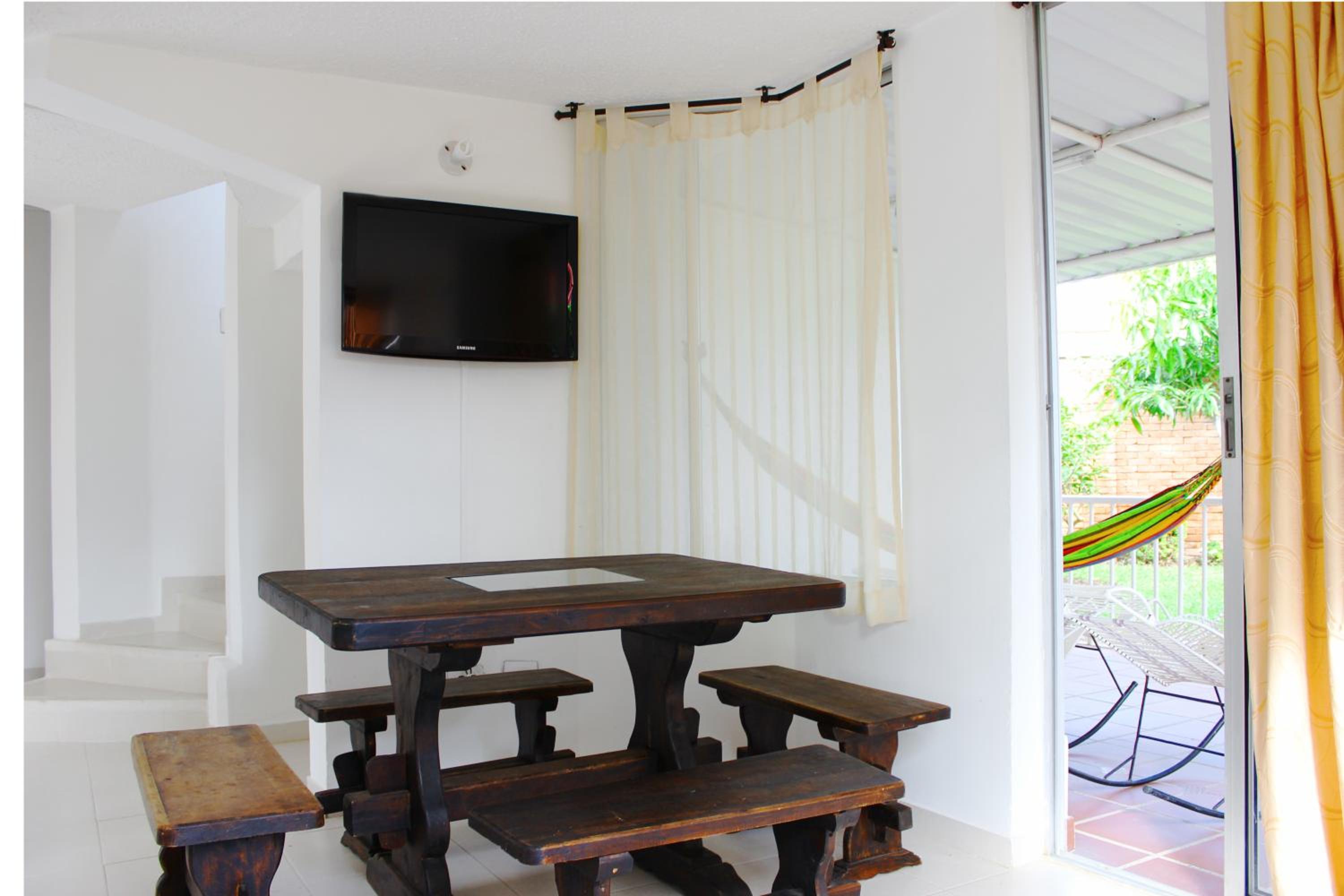 Villa photo 2
