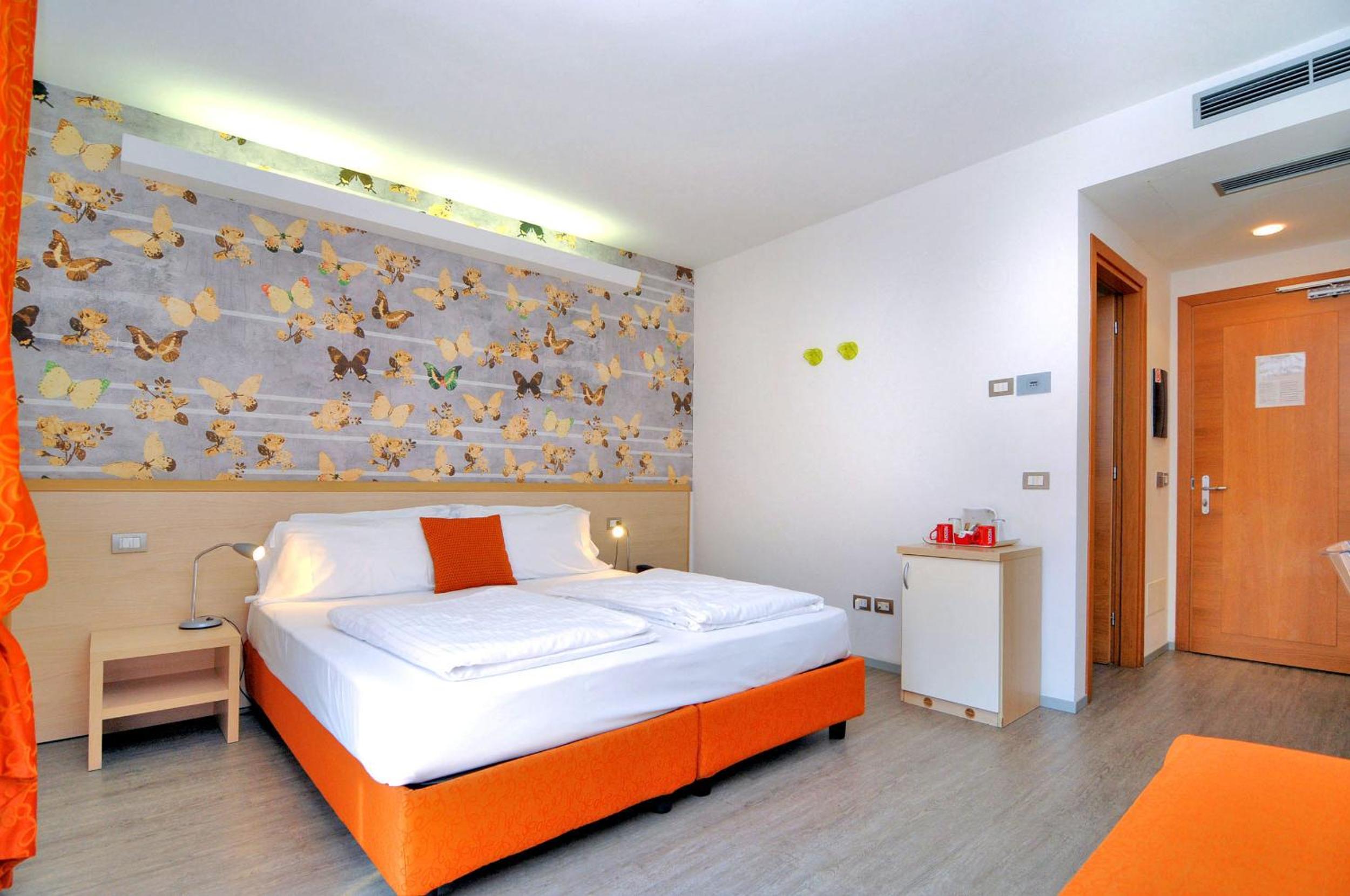Superior Double or Twin Room with Balcony - Photo 1
