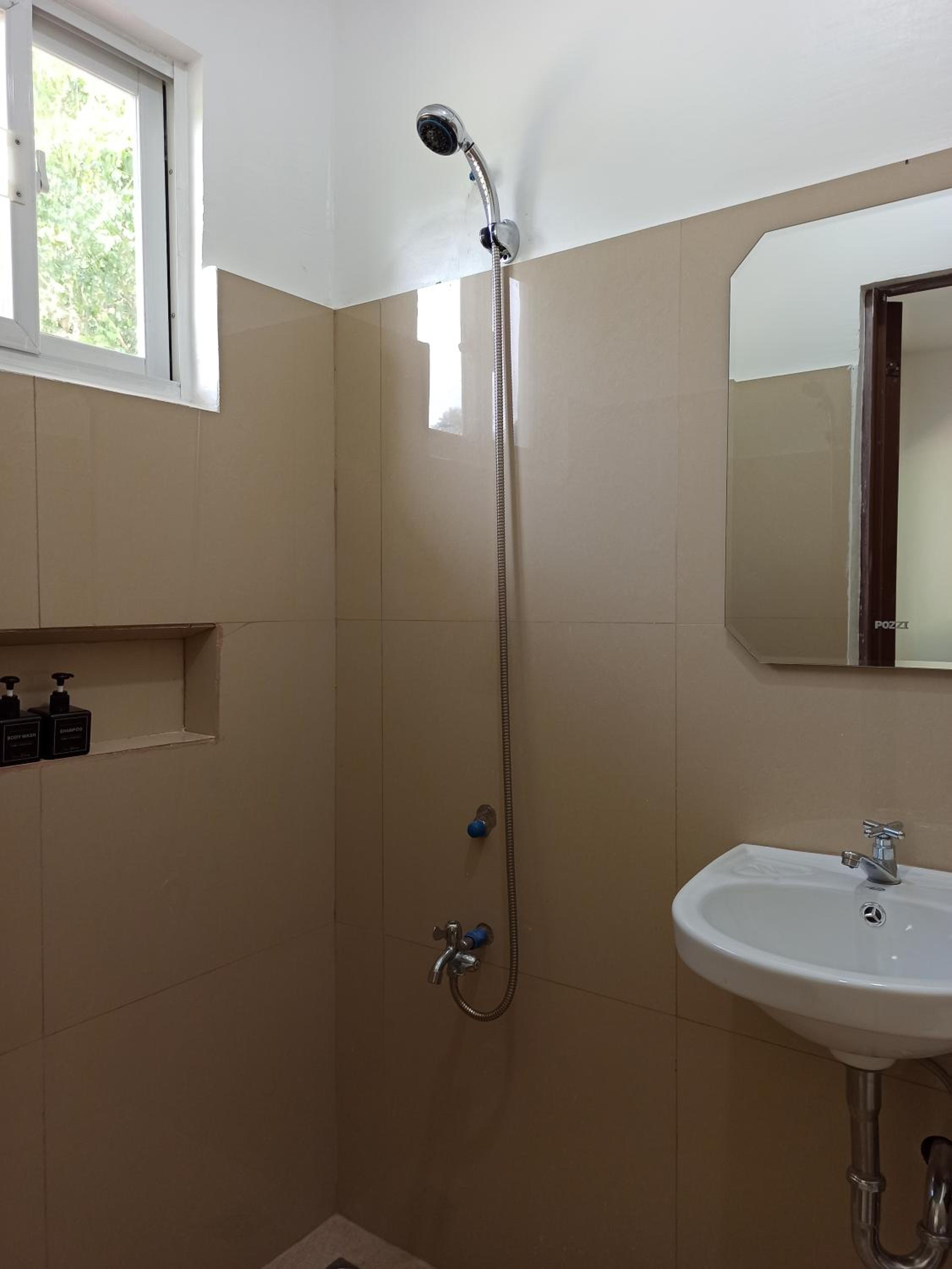 Double Room with Private Bathroom photo 2
