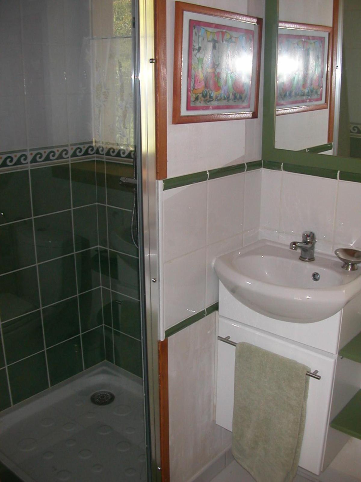 One-Bedroom House photo 2