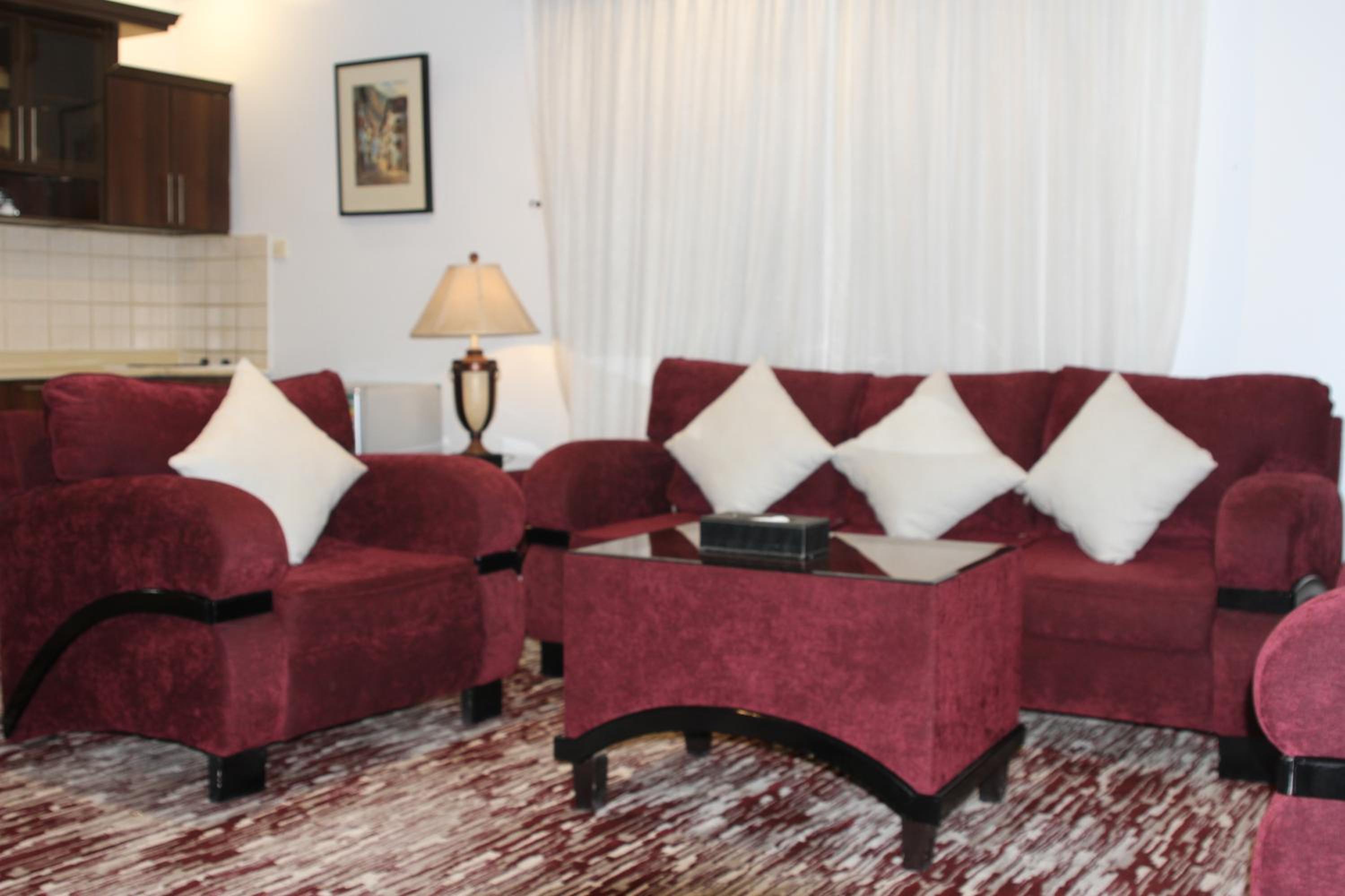 One-Bedroom Suite - Photo 17