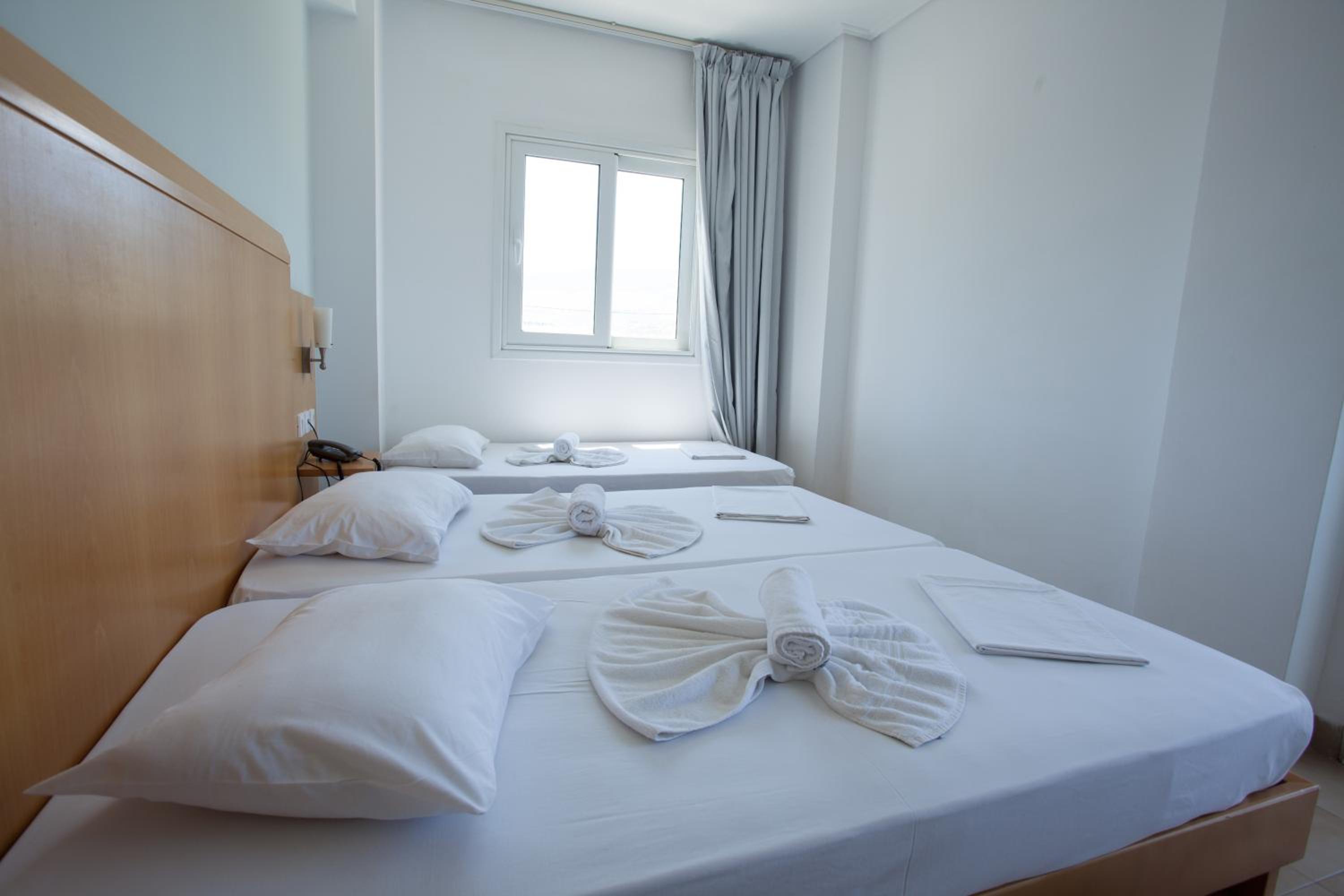 Triple Room - Photo 2