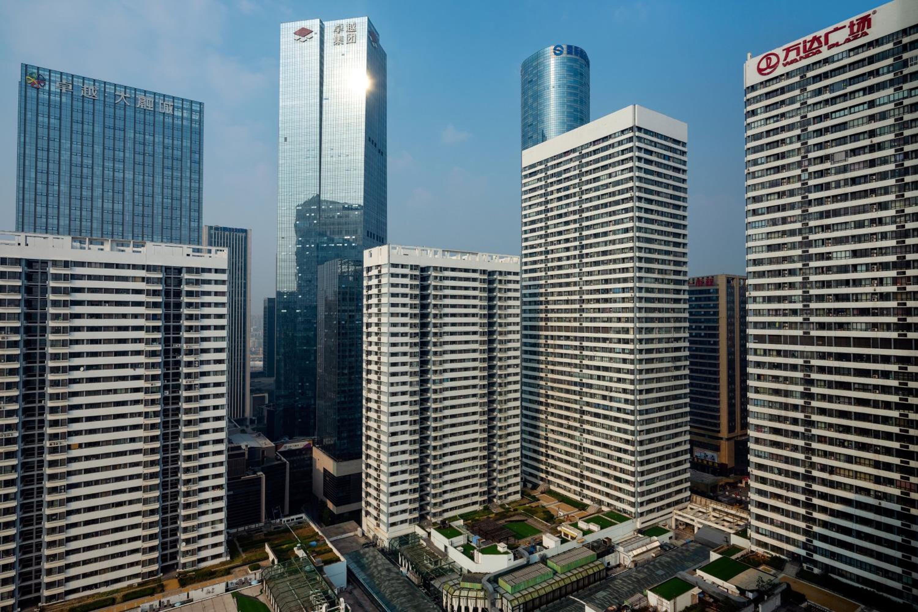 Classic Twin Room with City View - Photo 5