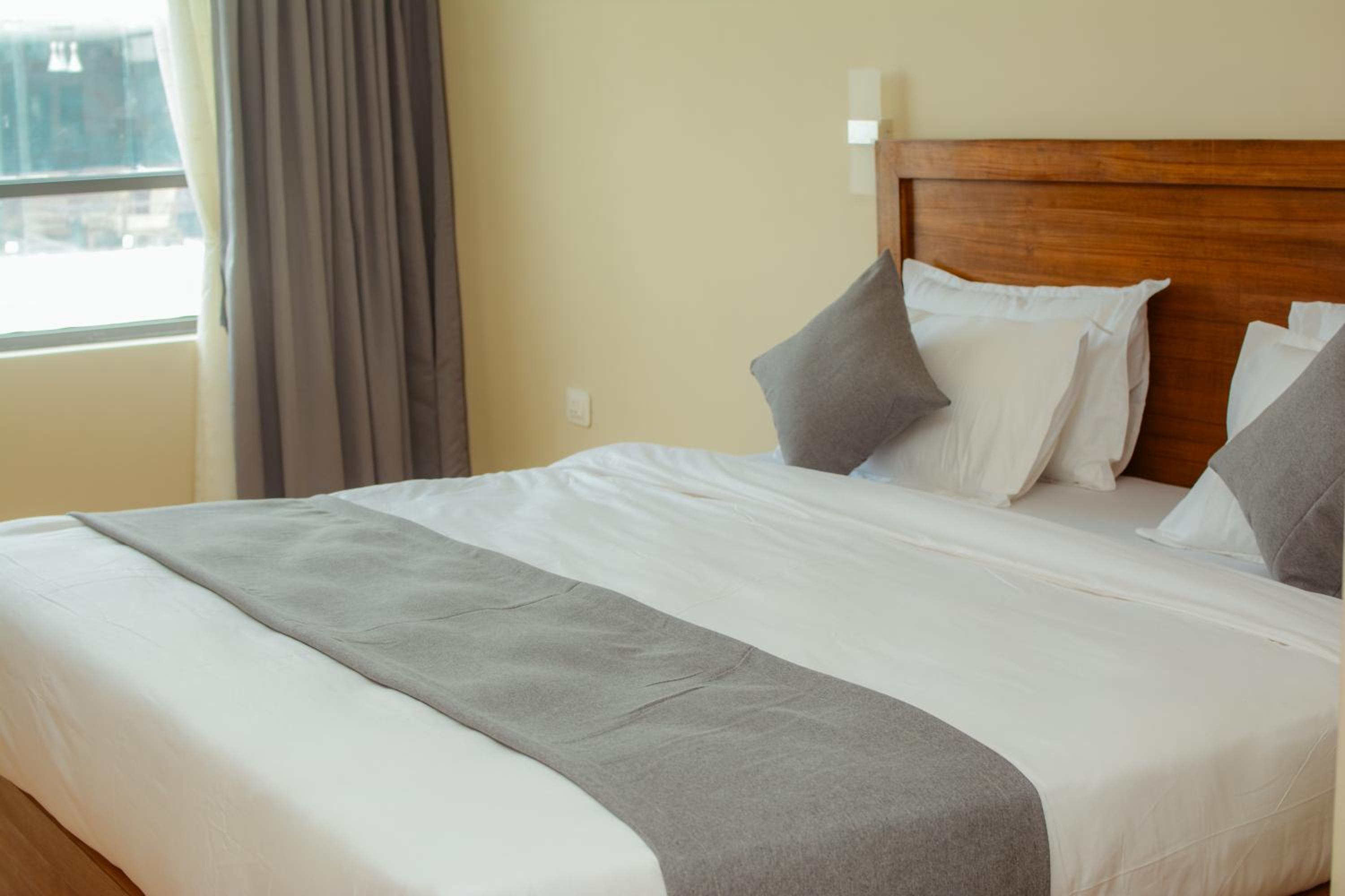 Deluxe King Room photo 3