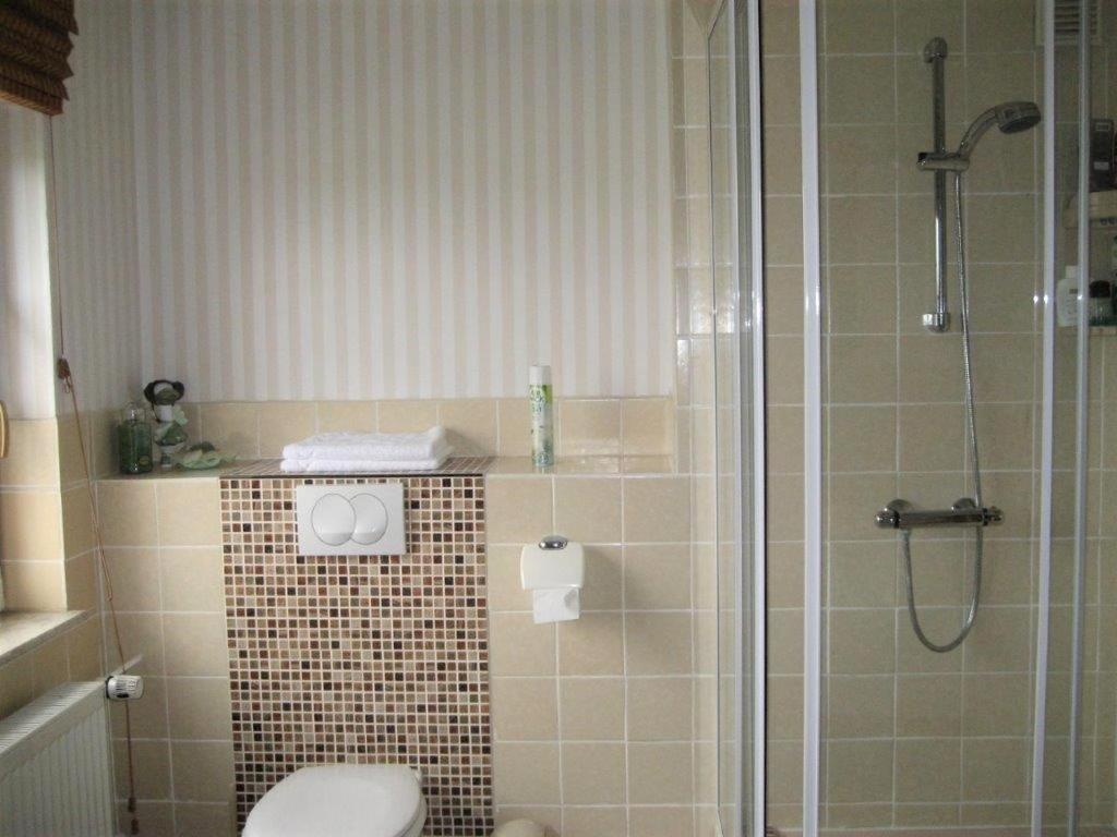 Three-Bedroom Apartment photo 2