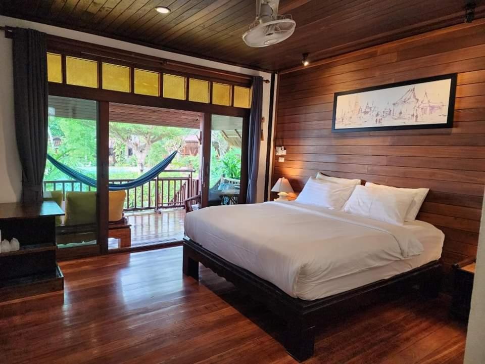 Superior Bungalow photo 3