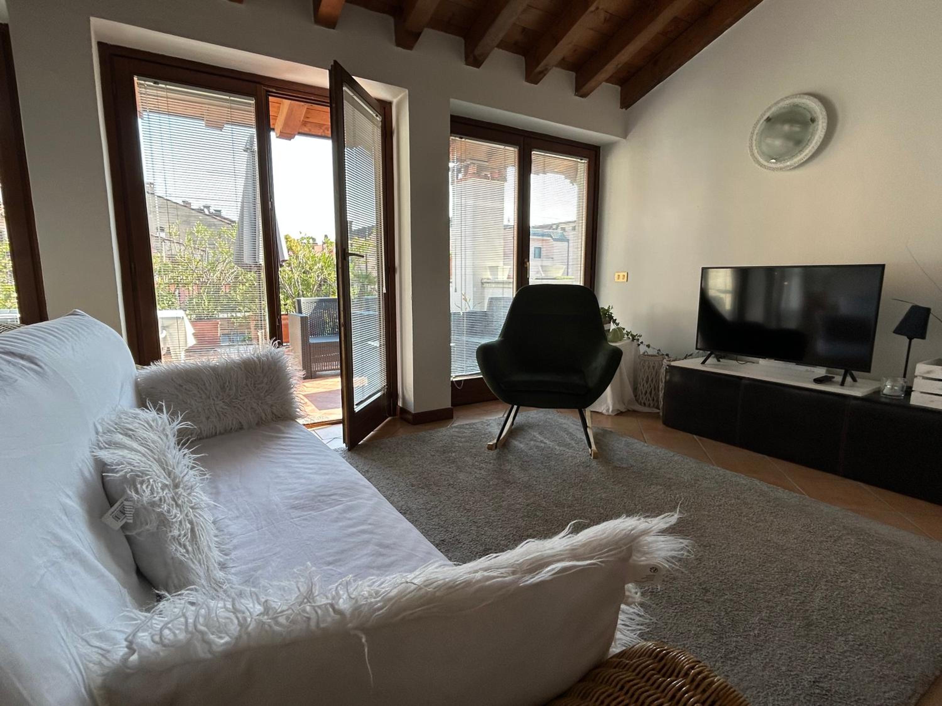 Two-Bedroom Apartment - Photo 23
