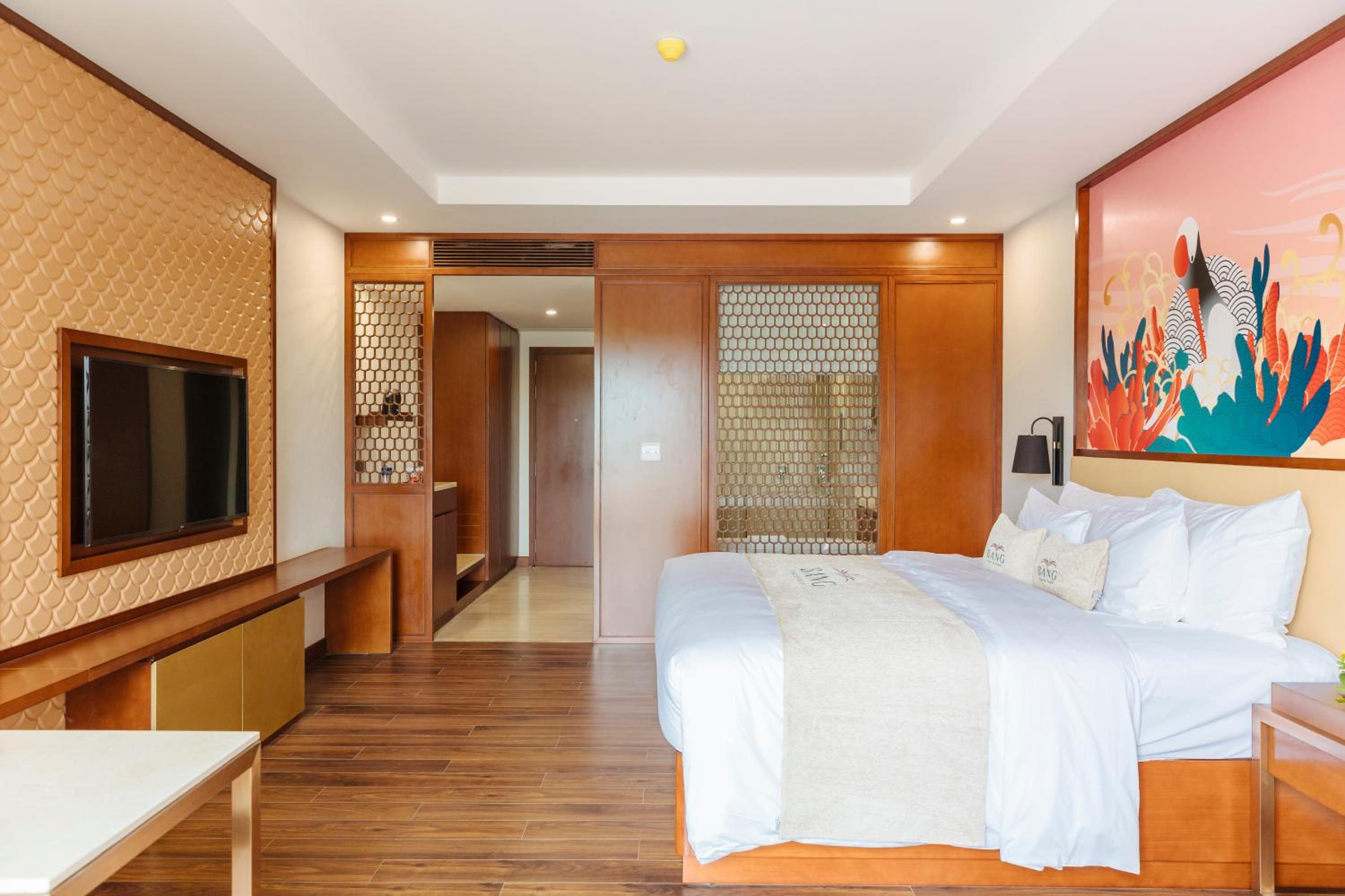 King Room with Mountain View