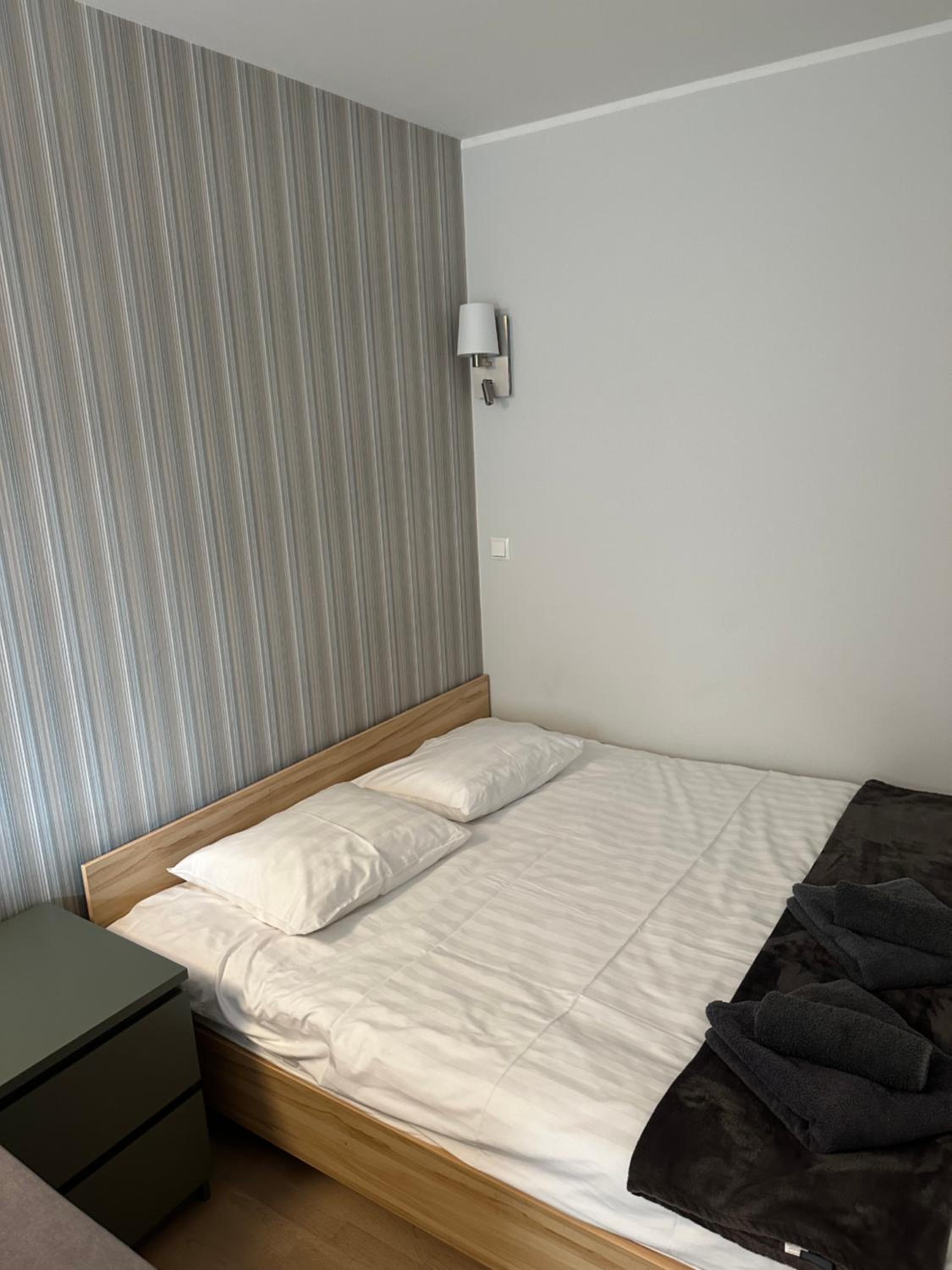 One-Bedroom Apartment - Photo 4