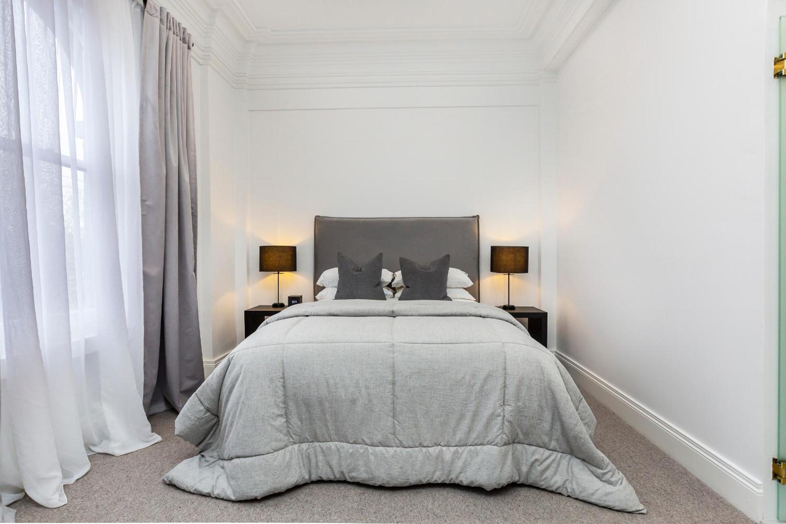 Studio Apartment photo 1