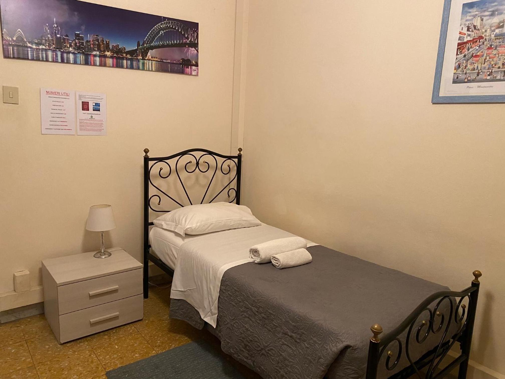 Single Room with Shared Bathroom