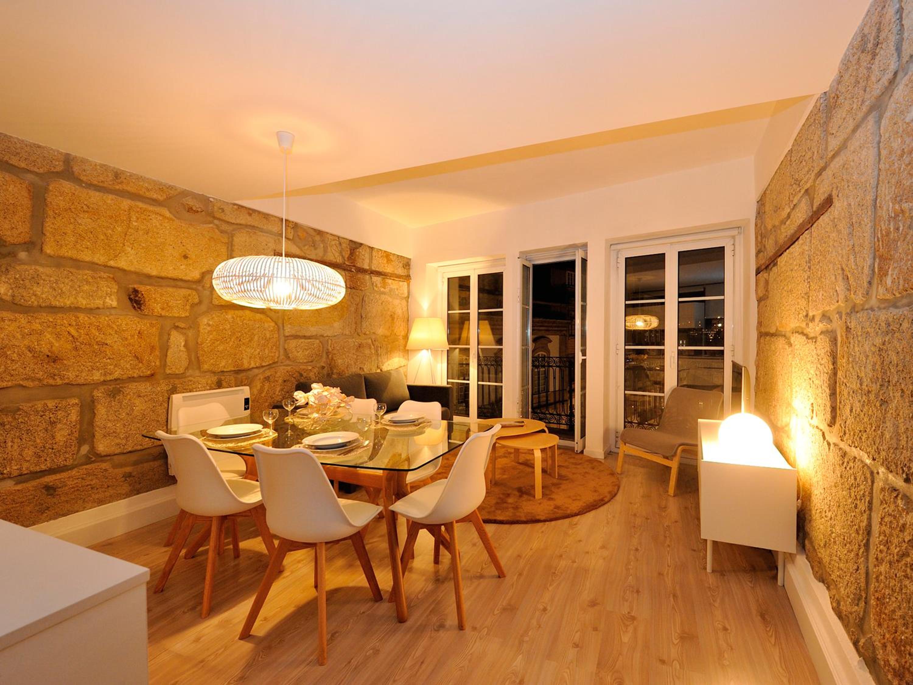 Apartment with Balcony 3 - Photo 5