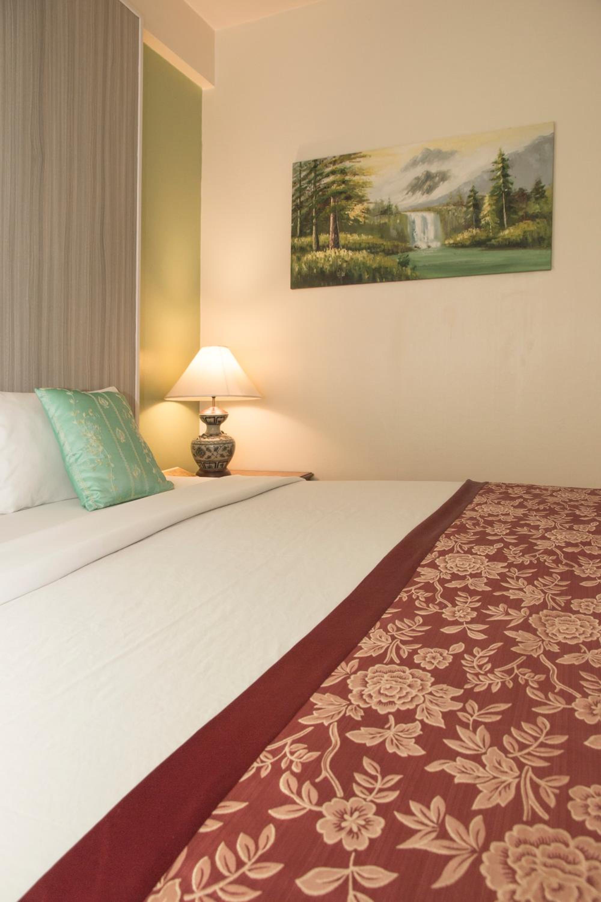 Deluxe Double Room - Photo 18
