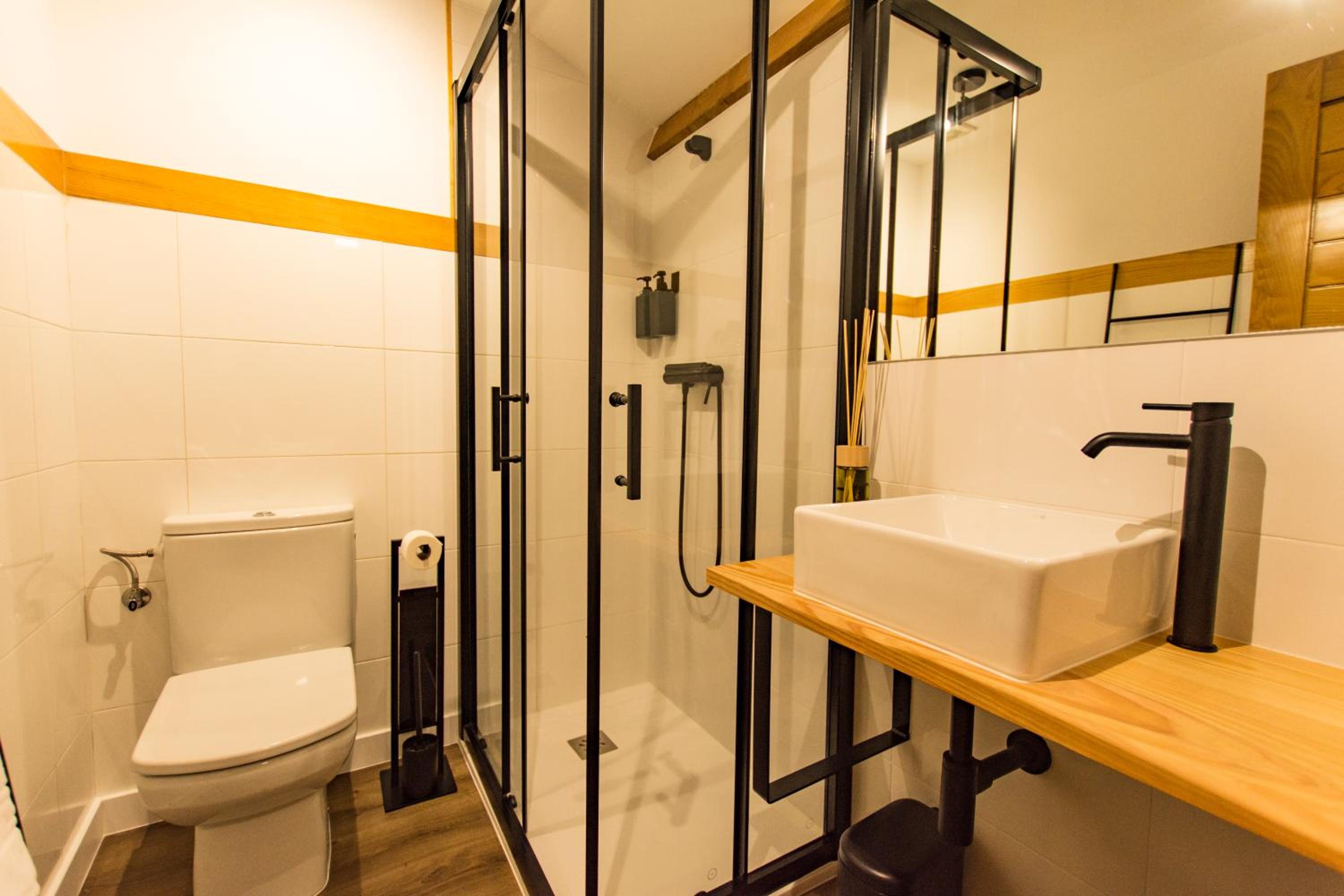 Budget Single Room photo 3