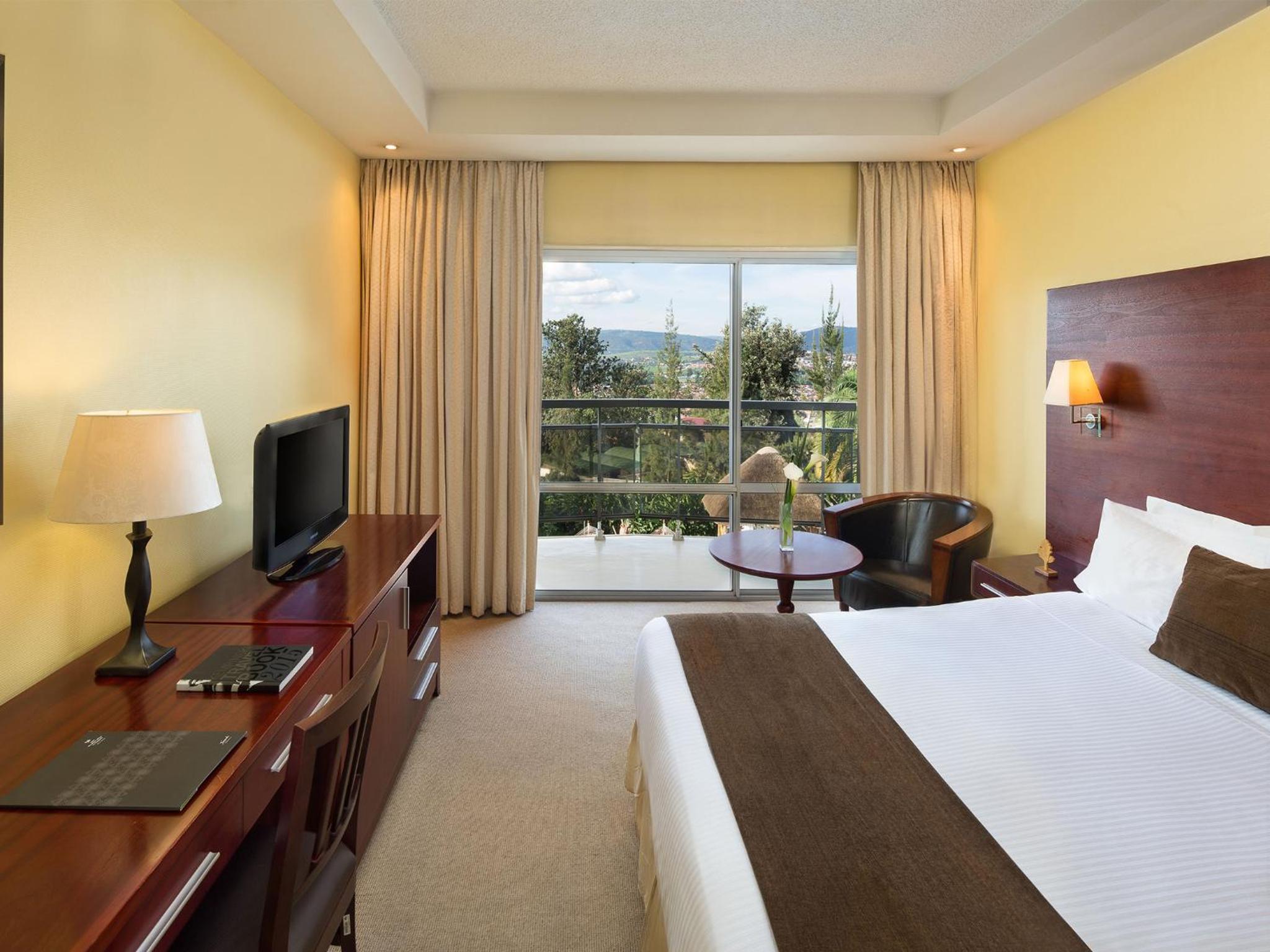 Double Room with Garden View - Photo 1