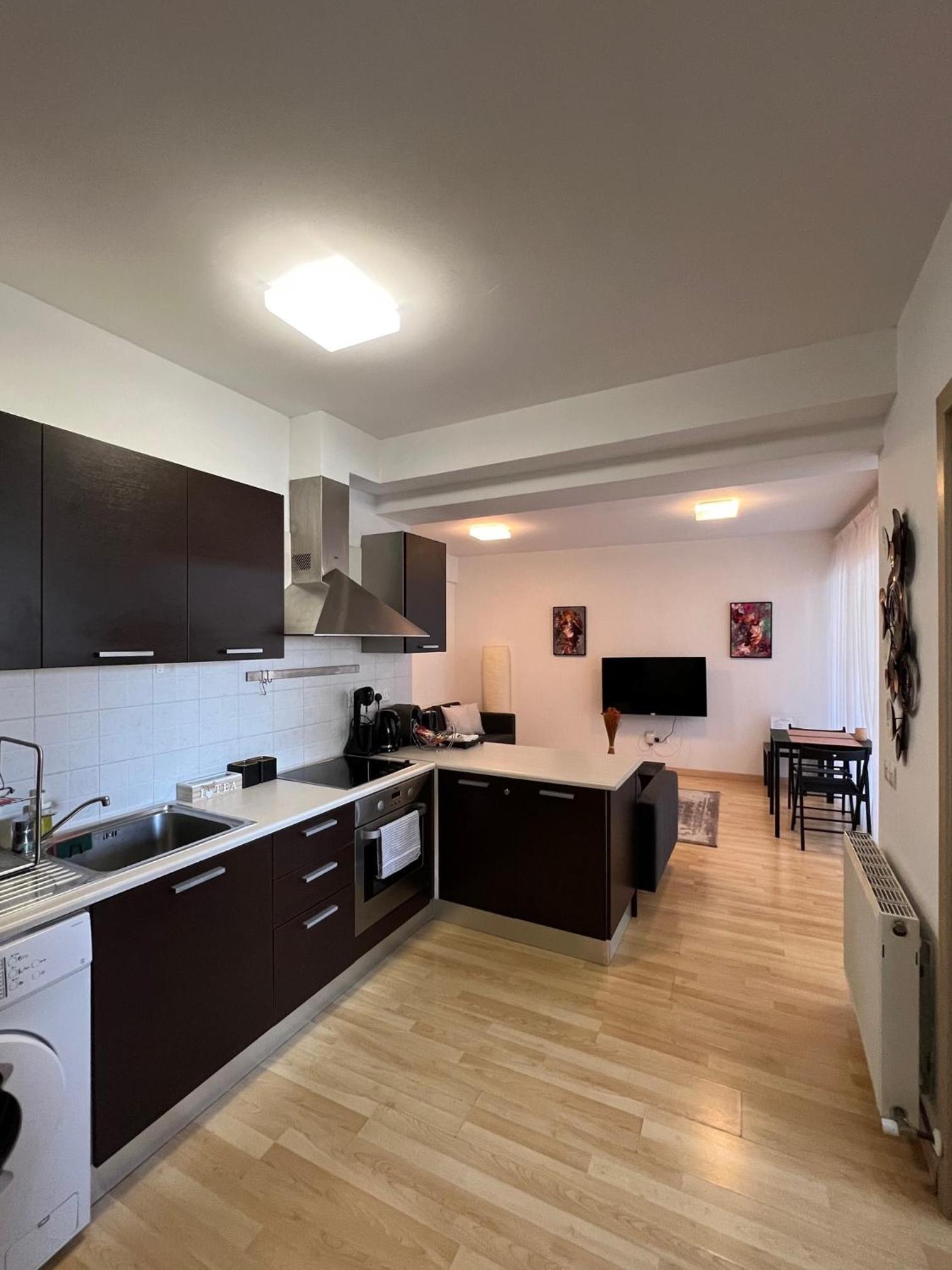 Apartment with Balcony photo 1