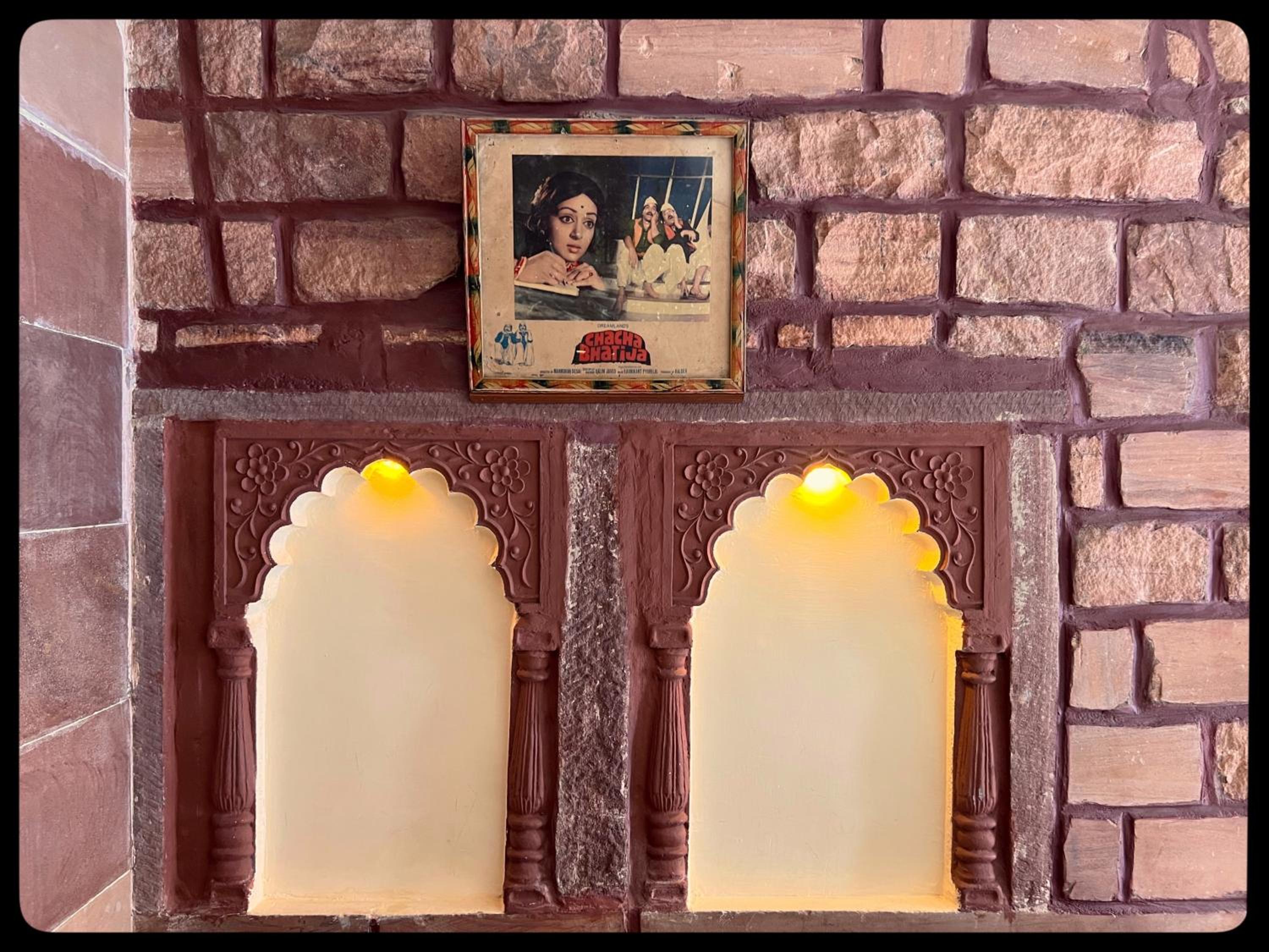 Junior Suite with Balcony - Photo 8