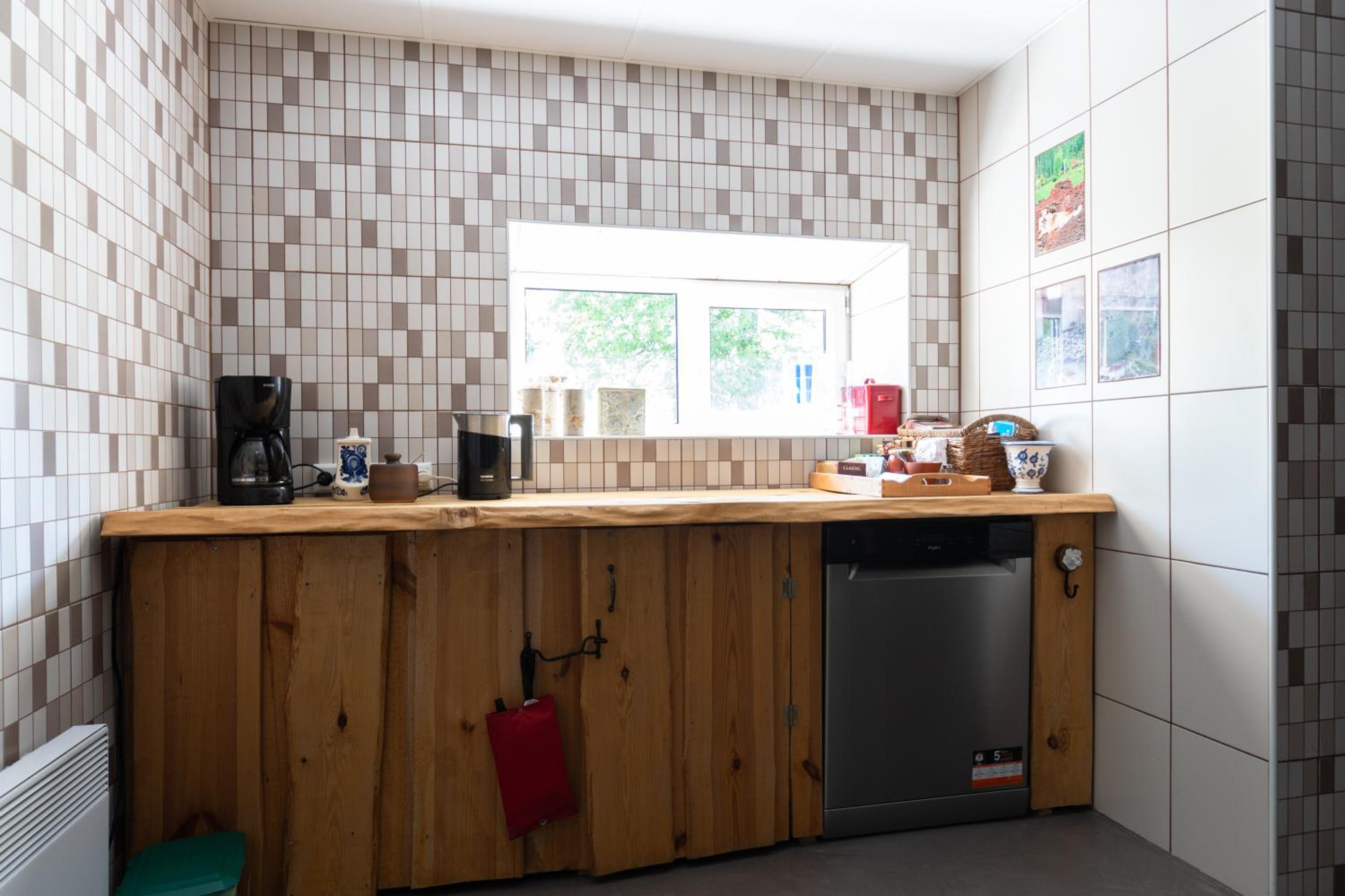 Four-Bedroom House - Photo 10