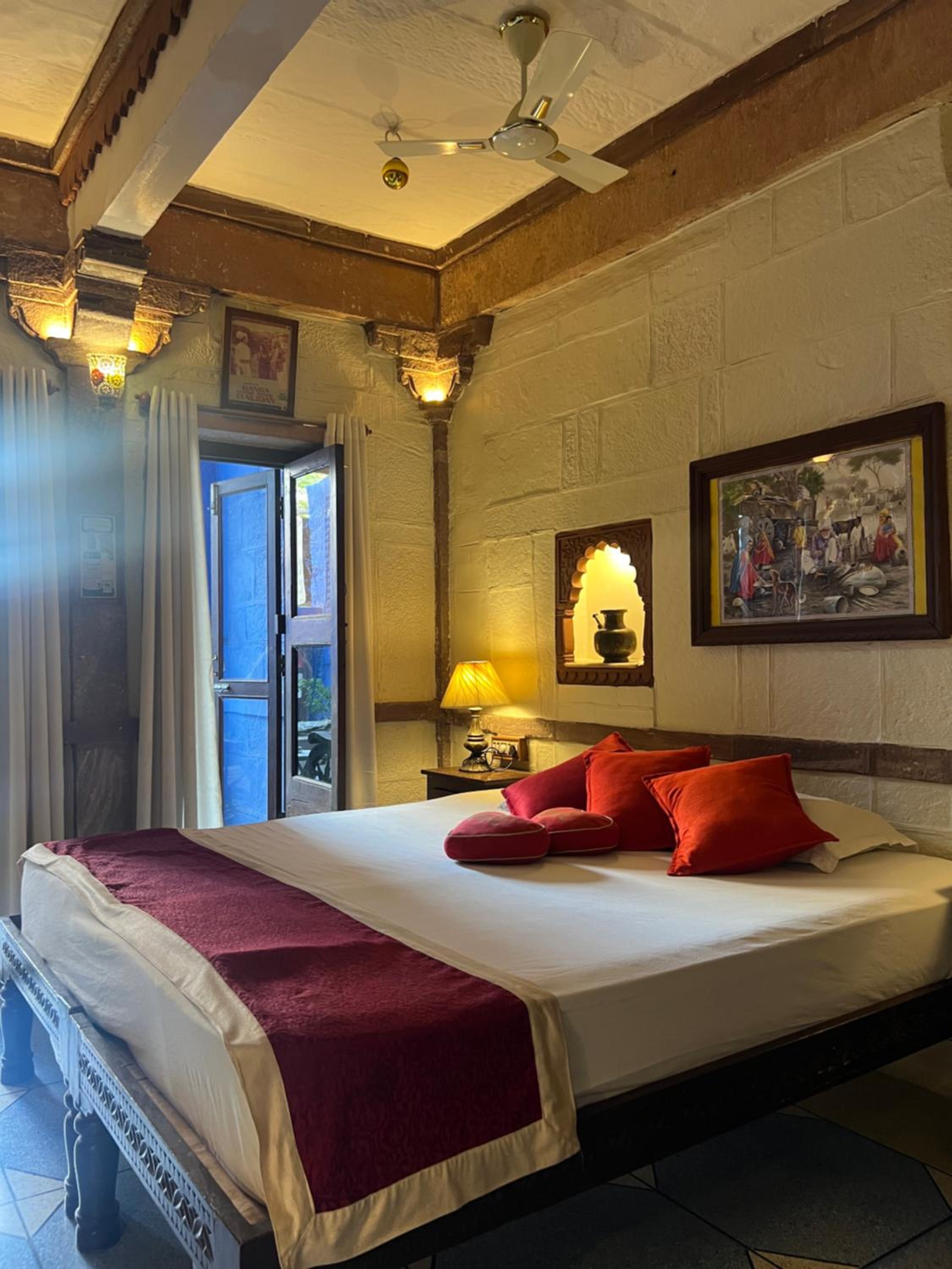 King Suite with Balcony & Fort View - Photo 15
