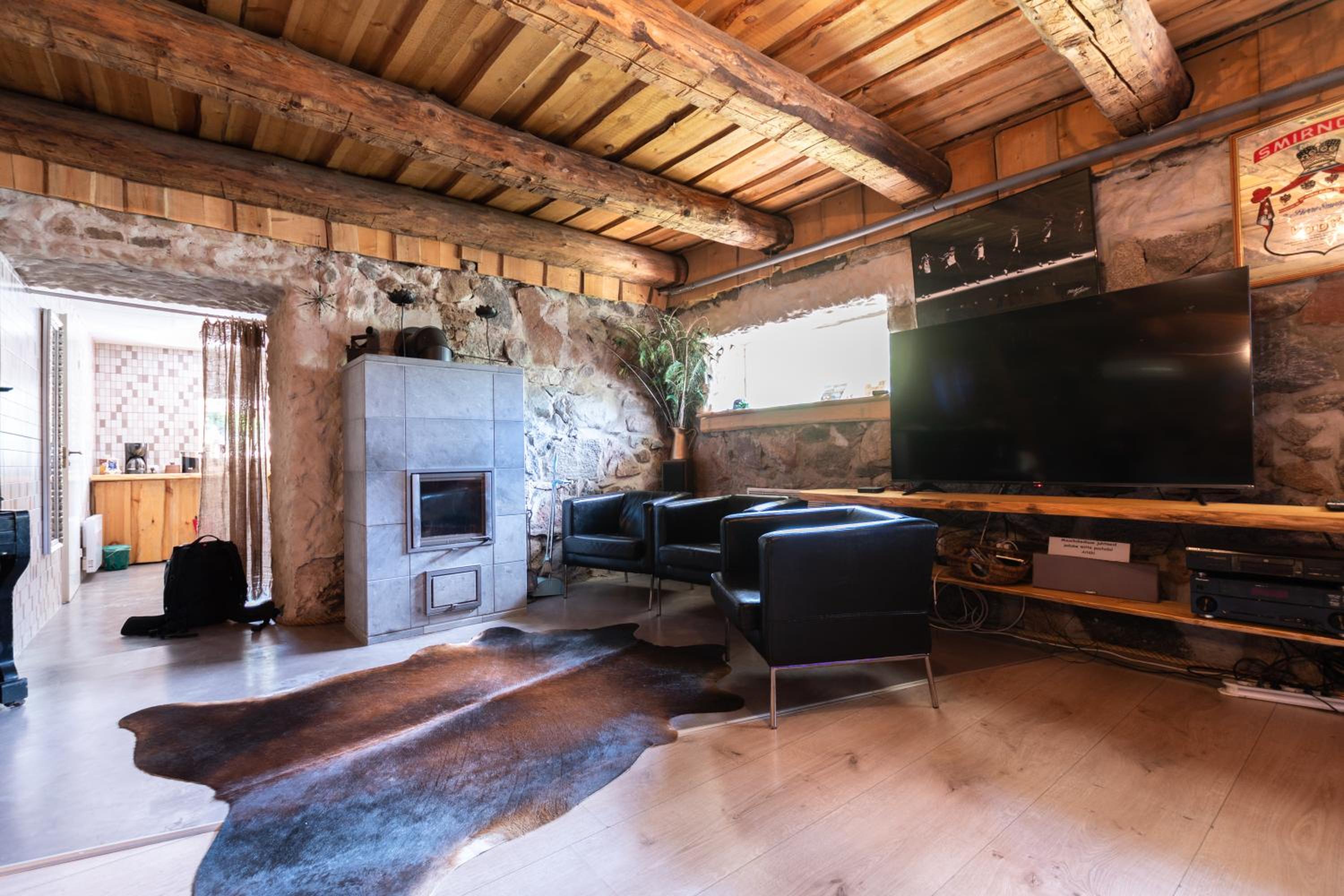 Four-Bedroom House - Photo 13