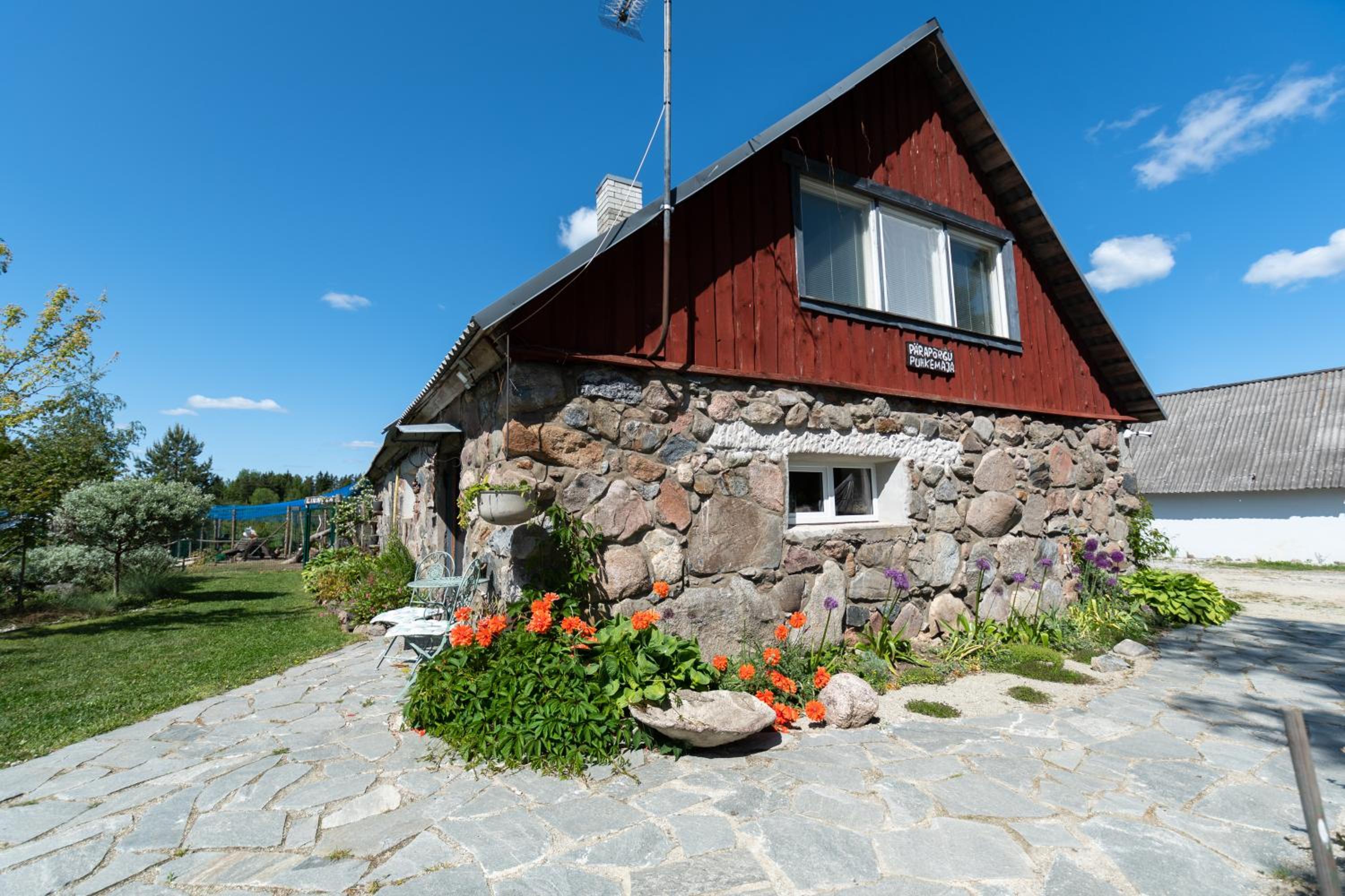 Four-Bedroom House - Photo 1