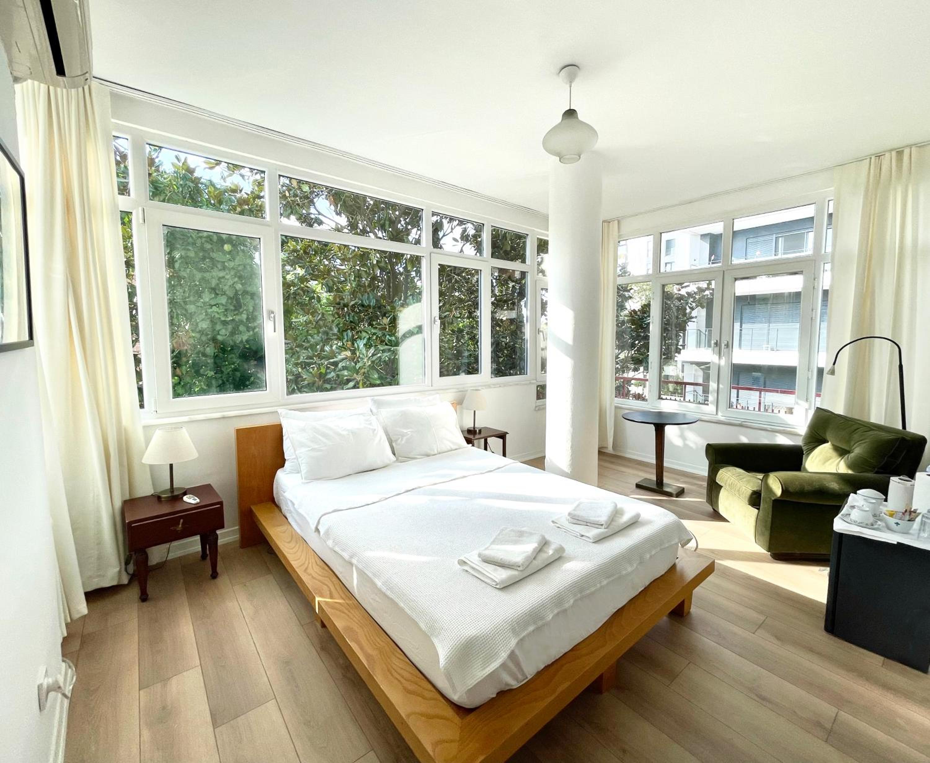 Budget Double Room photo 2