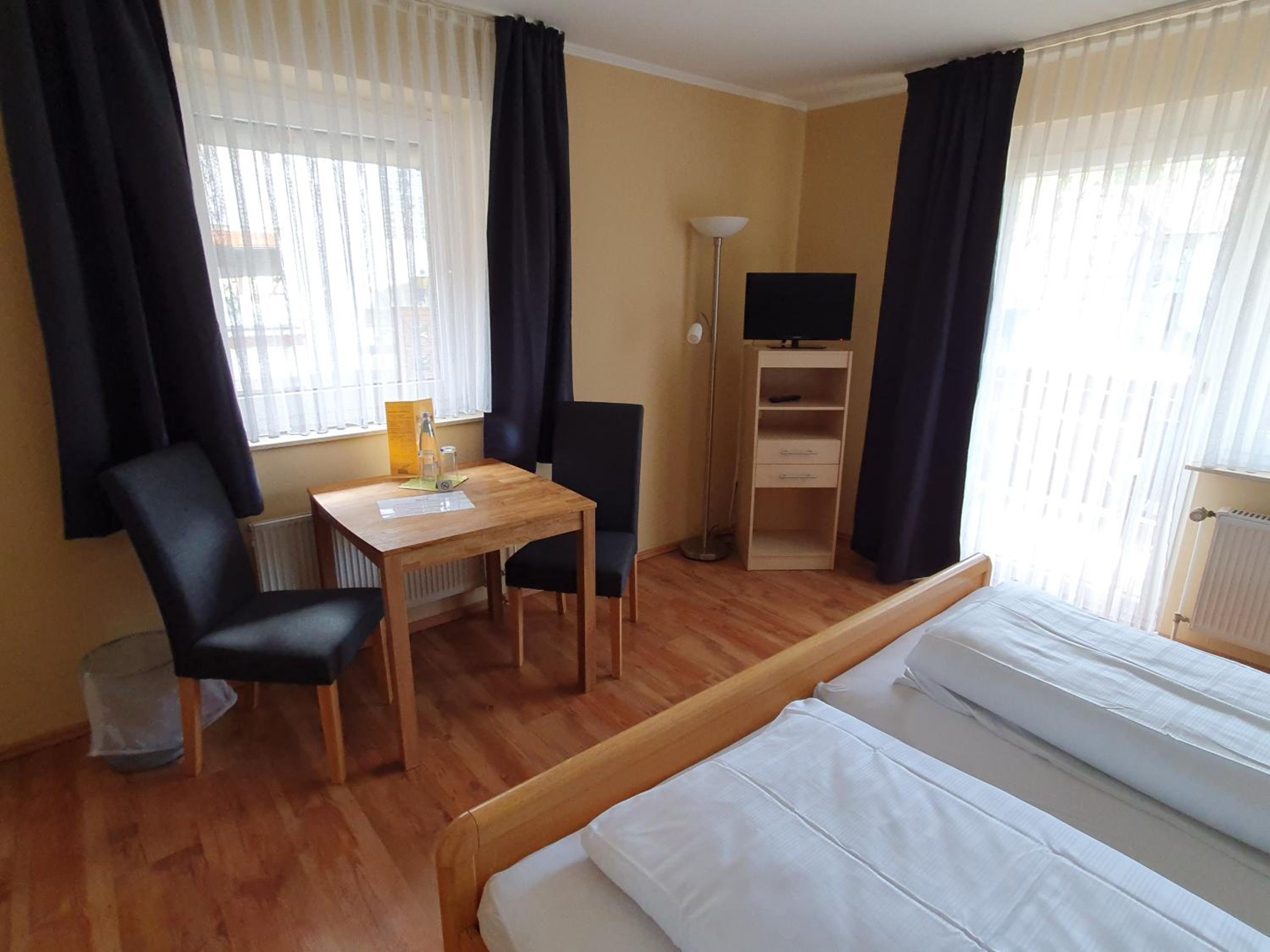 Double Room with Balcony photo 2