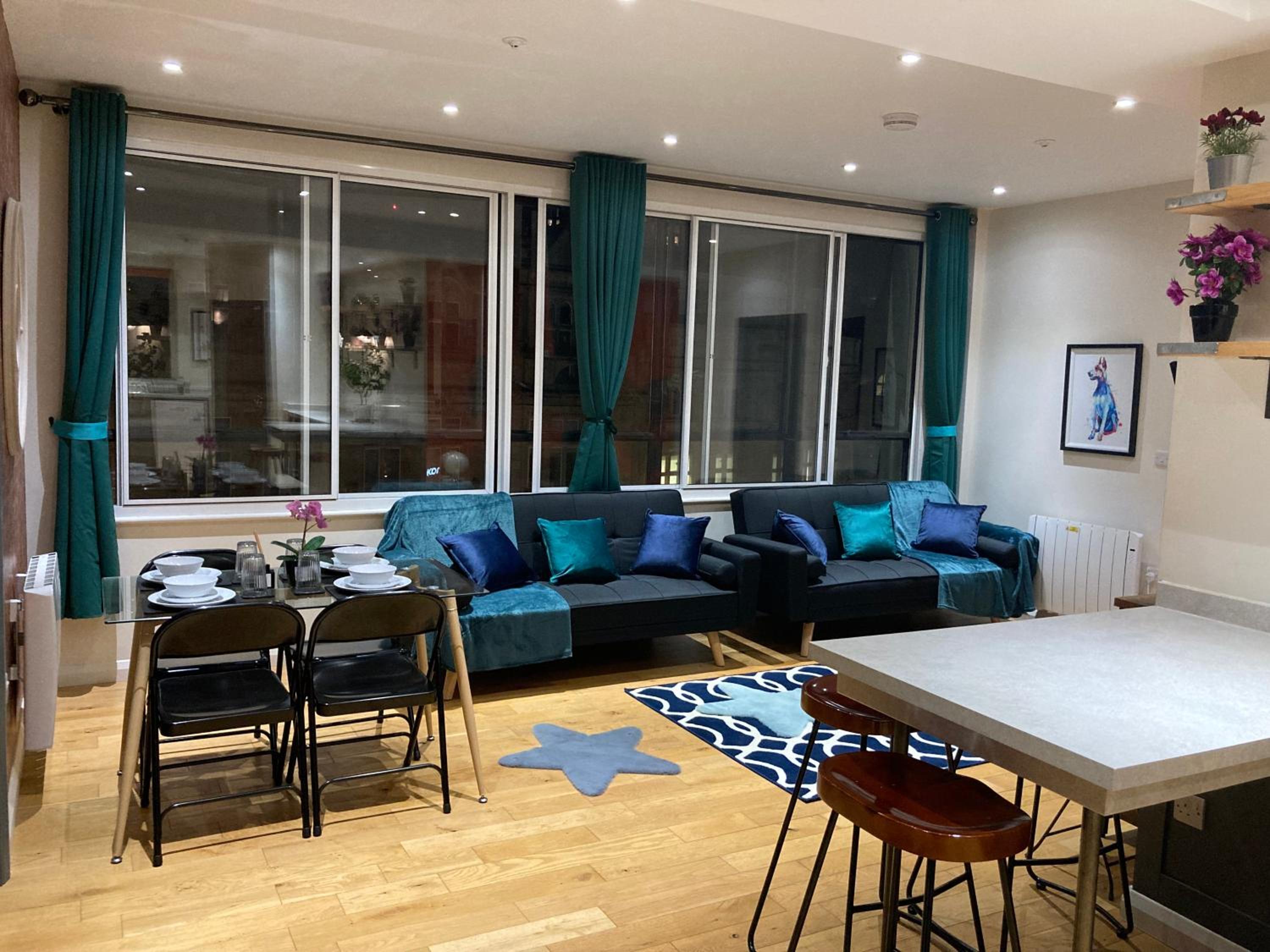 Three-Bedroom Apartment photo 1