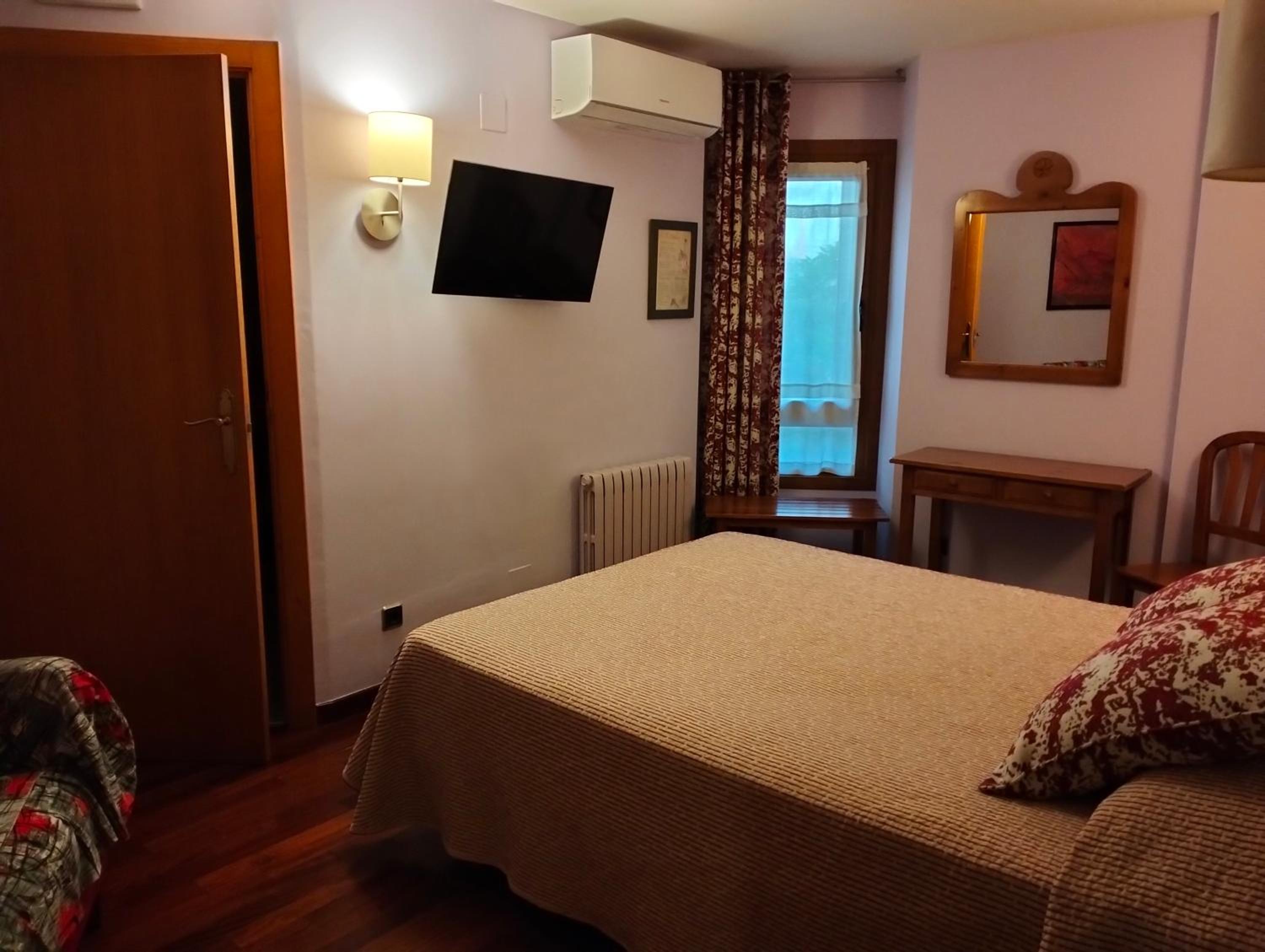 Double Room 1 bed - Interior photo 3