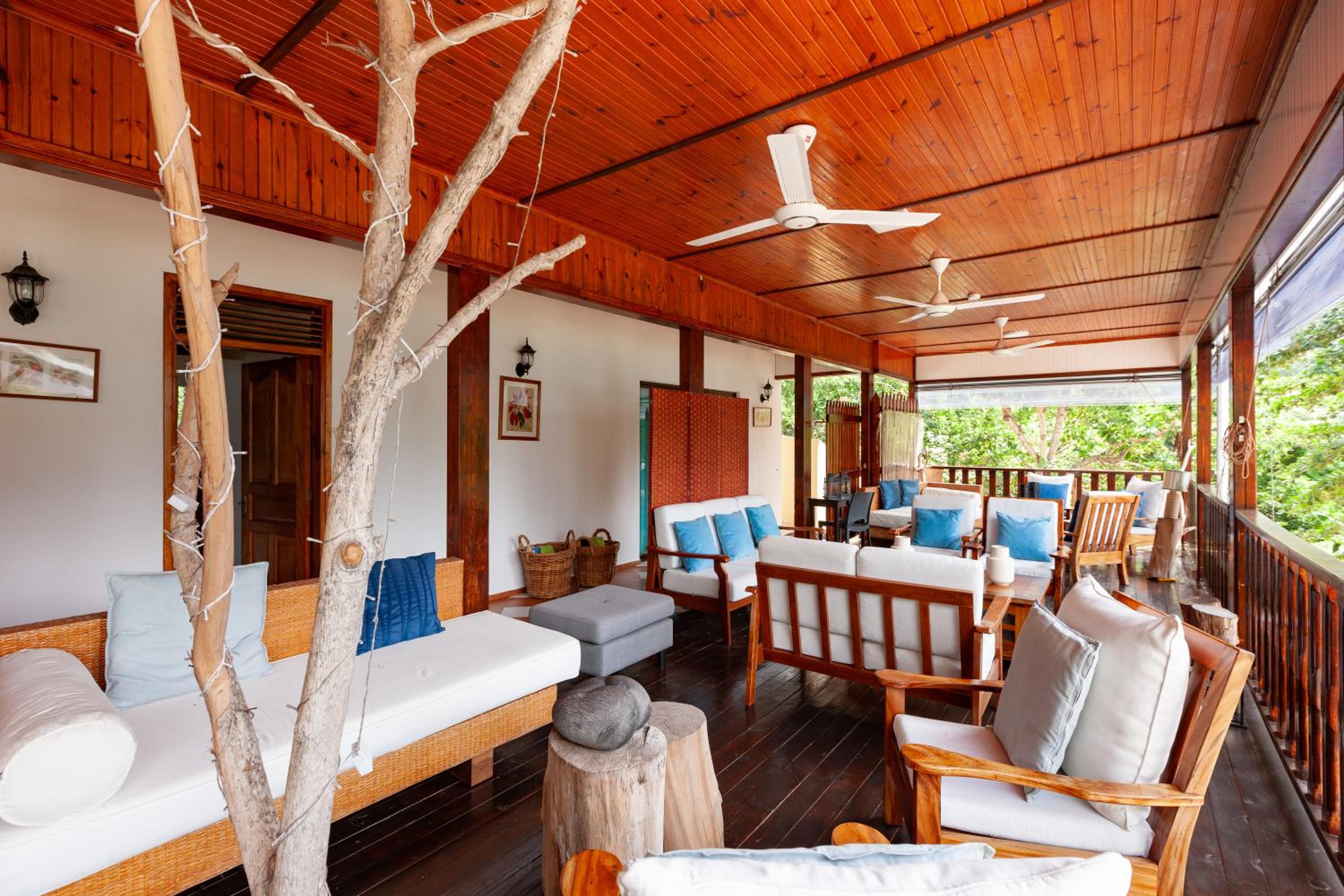 Double Room with Balcony and Sea View