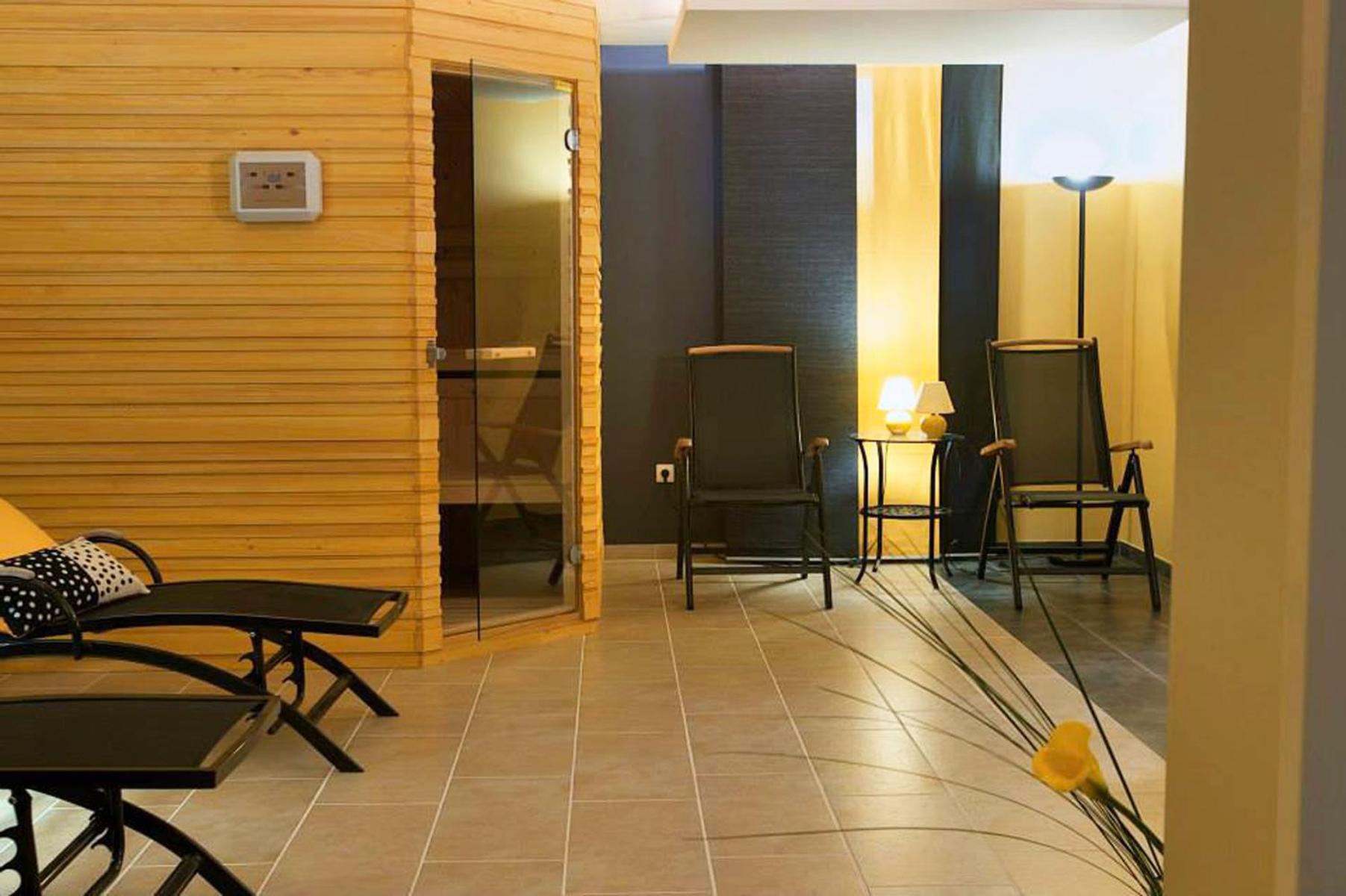 Two-Bedroom Apartment with Balcony and Sauna photo 3