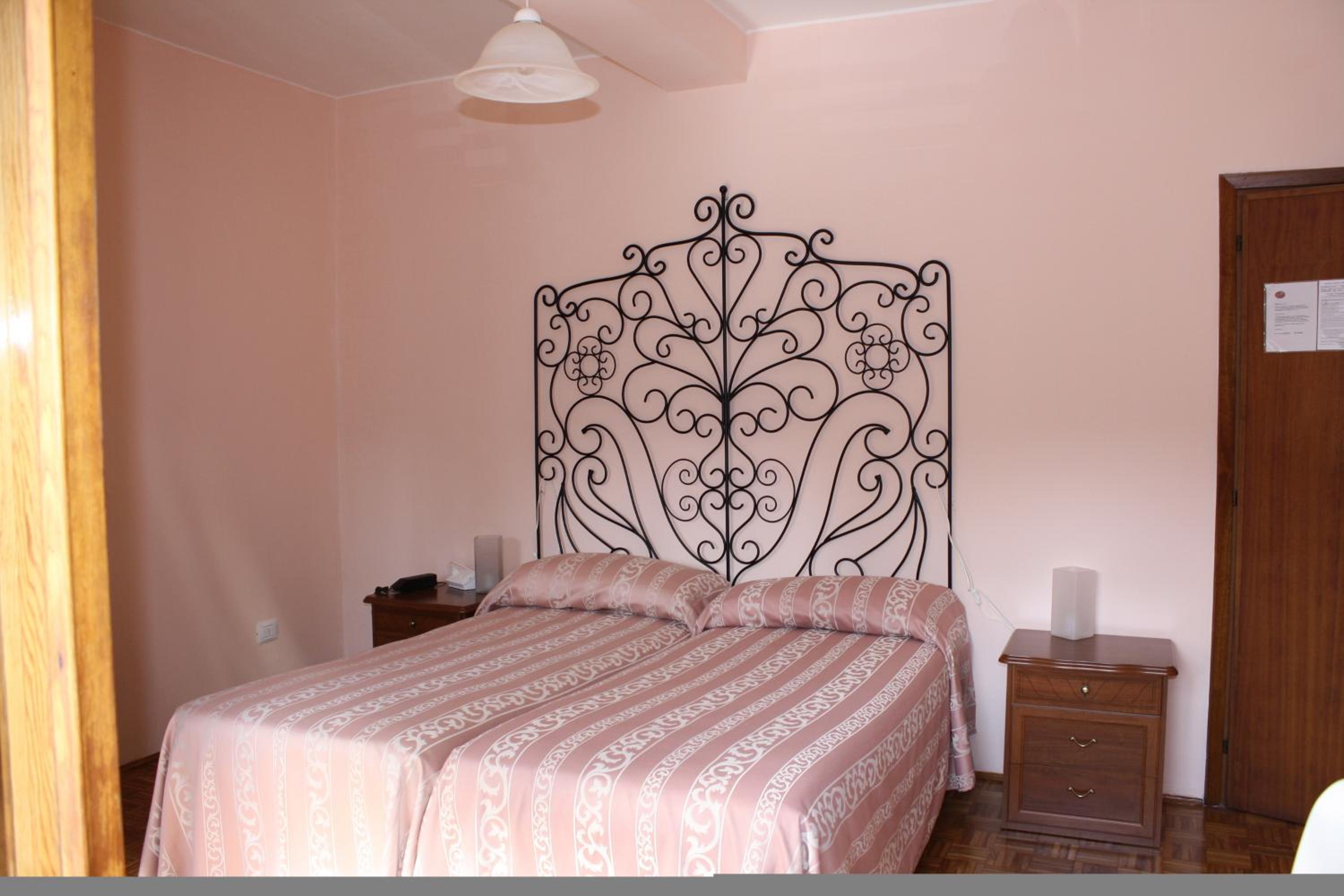 Double or Twin Room photo 1