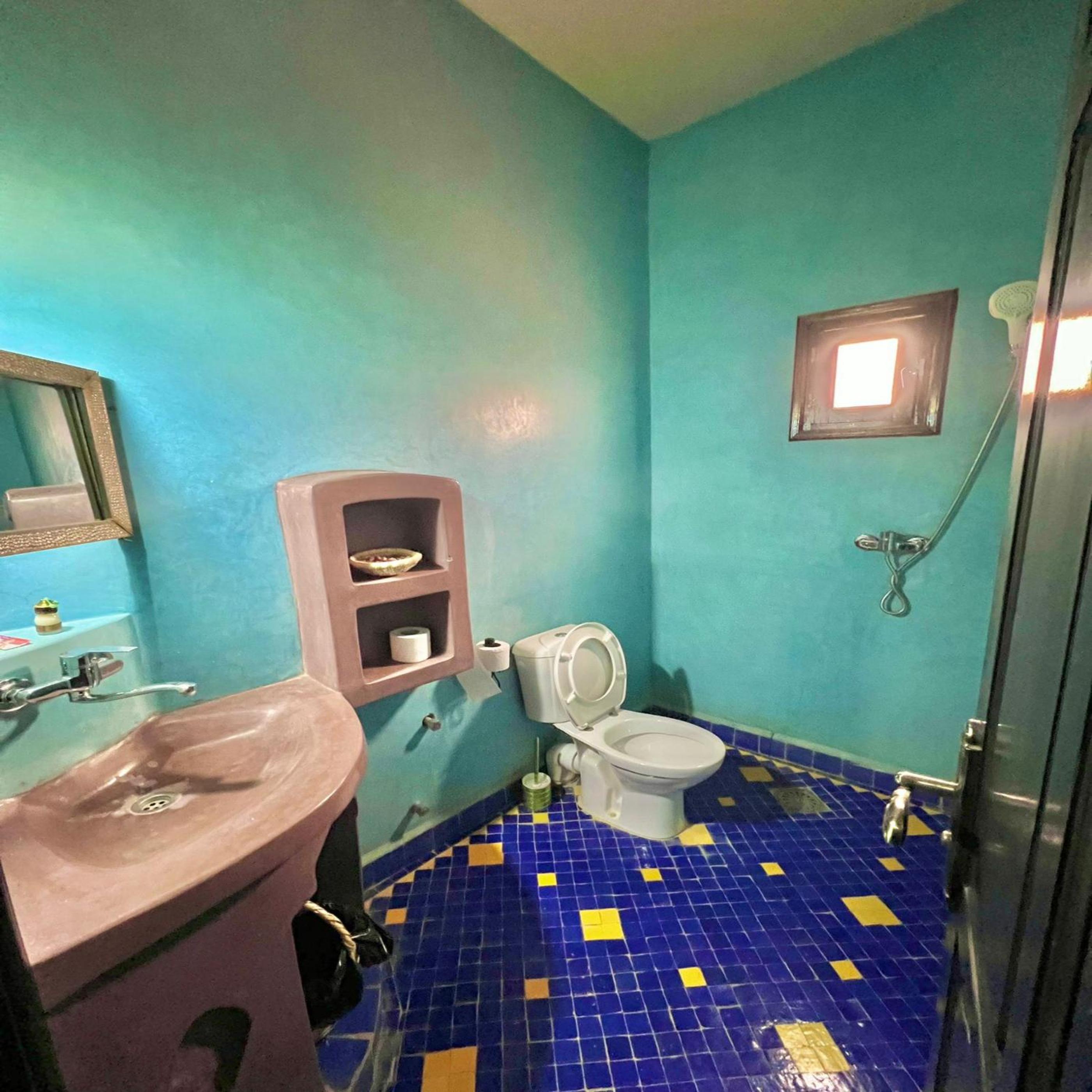 Deluxe Double or Twin Room photo 2