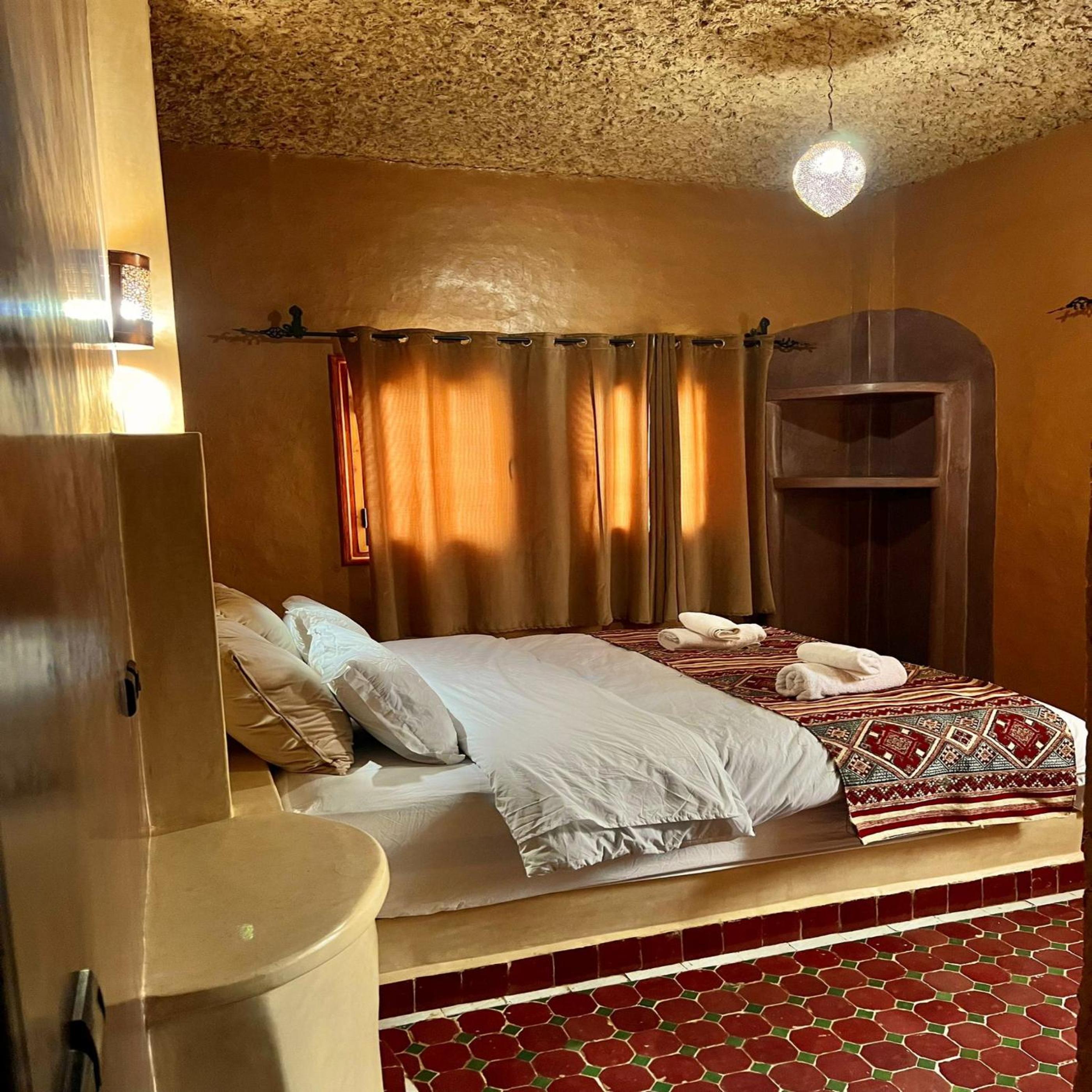Deluxe Double or Twin Room photo 3