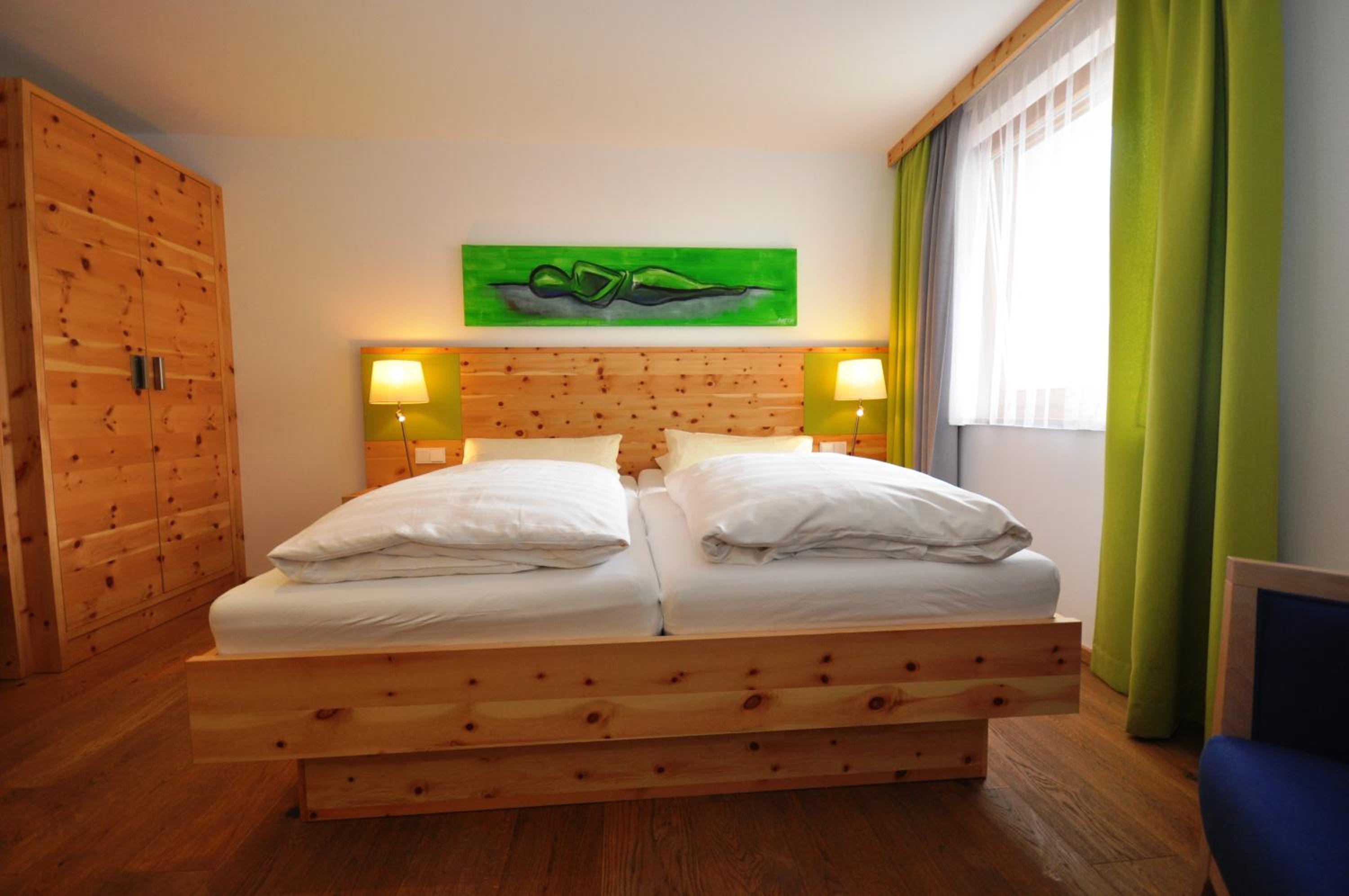 Economy Double Room photo 2