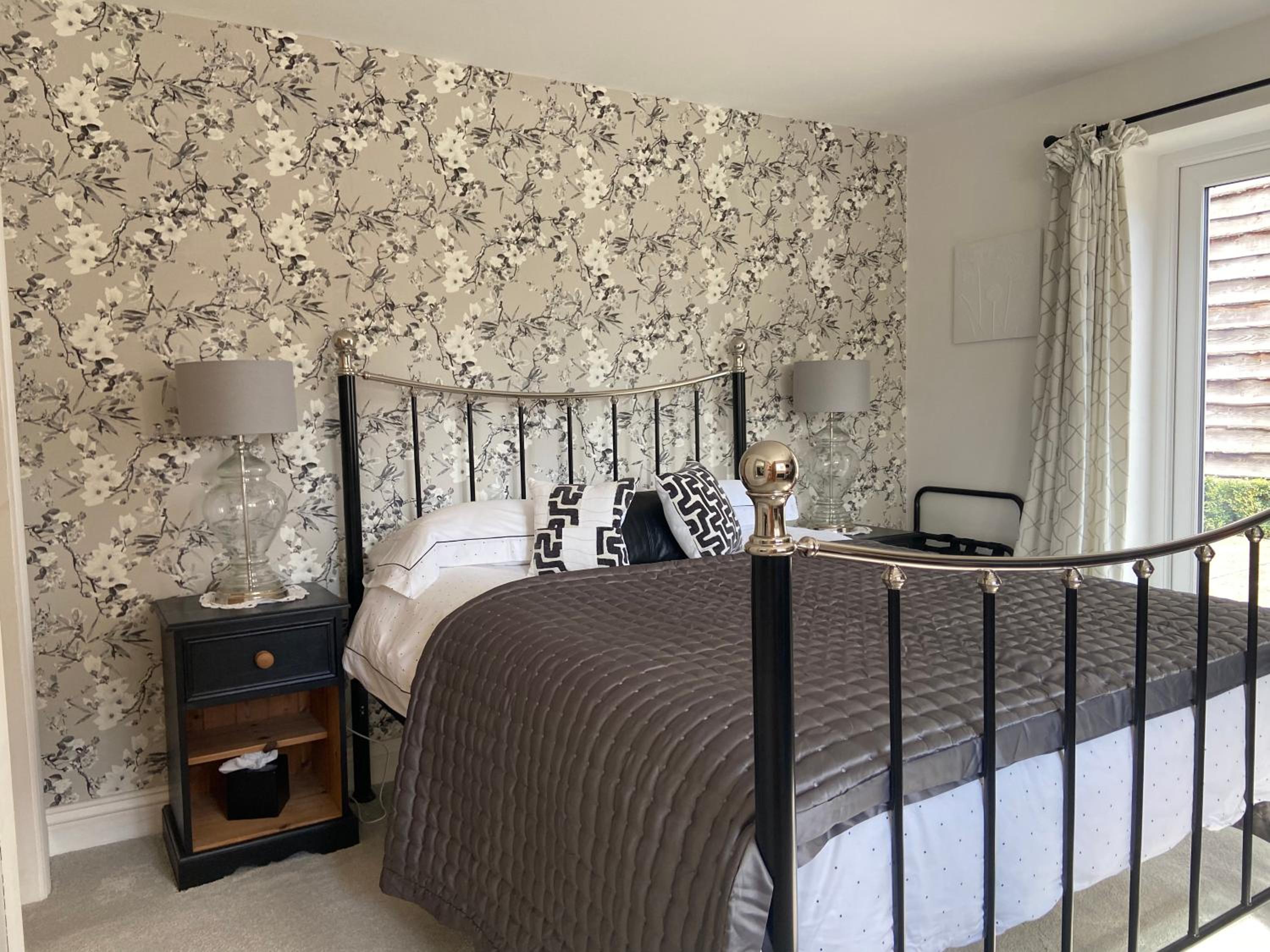 King Room with Garden View - Photo 15