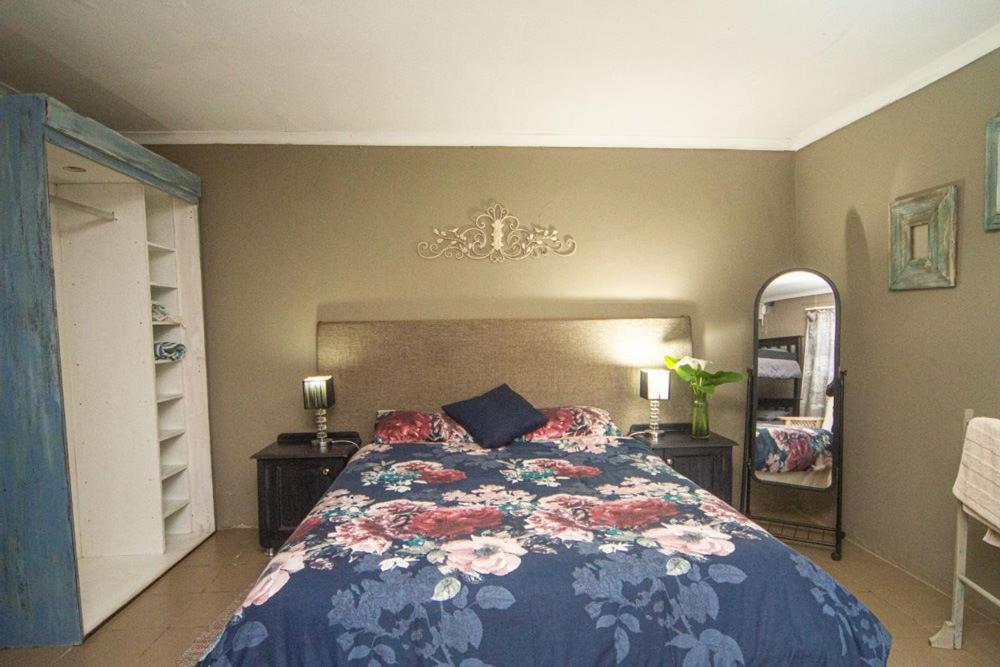 Family Room photo 2