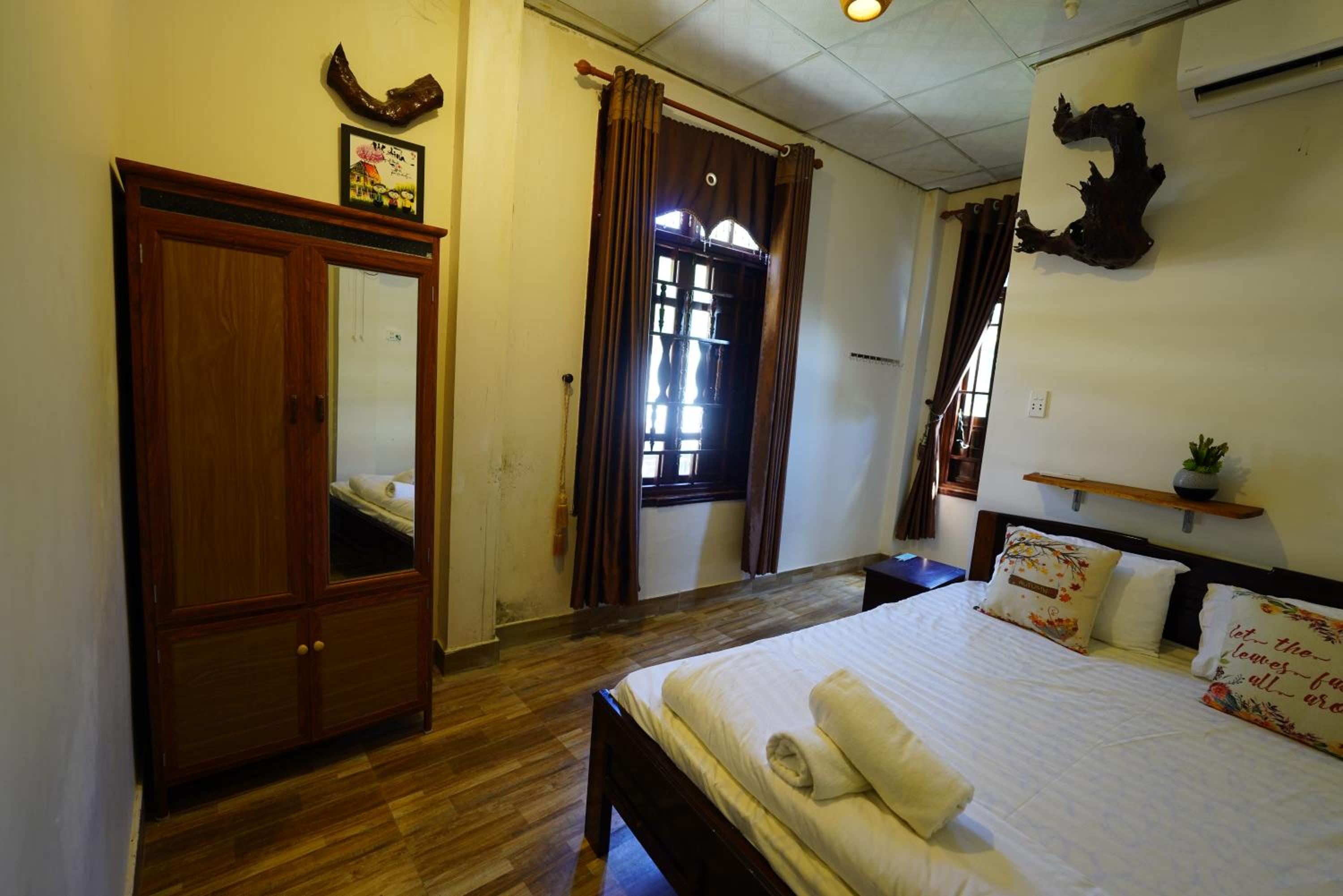 Deluxe Room (2 Adults + 1 Child) photo 2