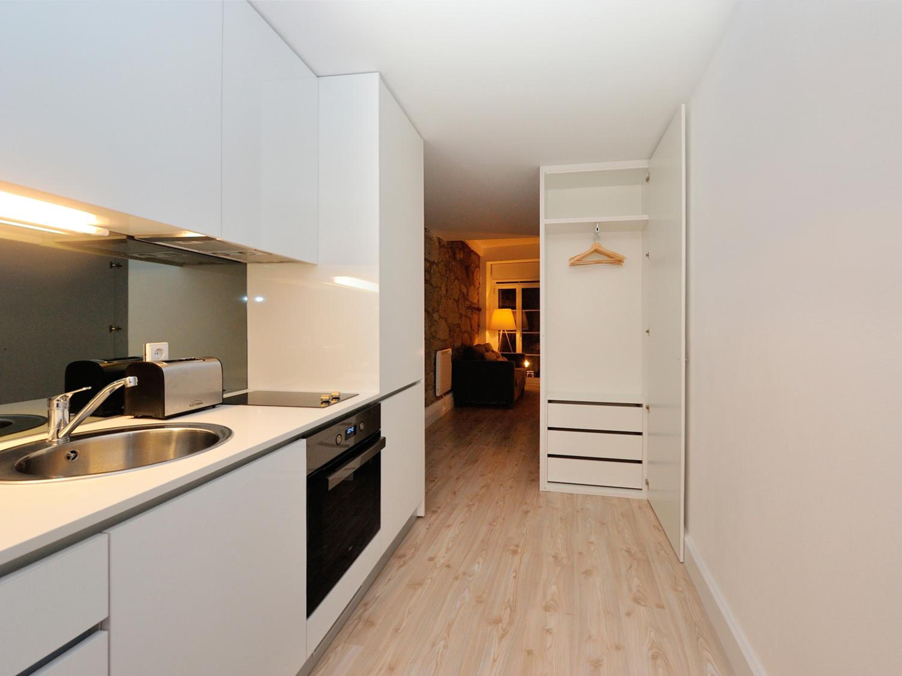 Studio Apartment - Photo 5