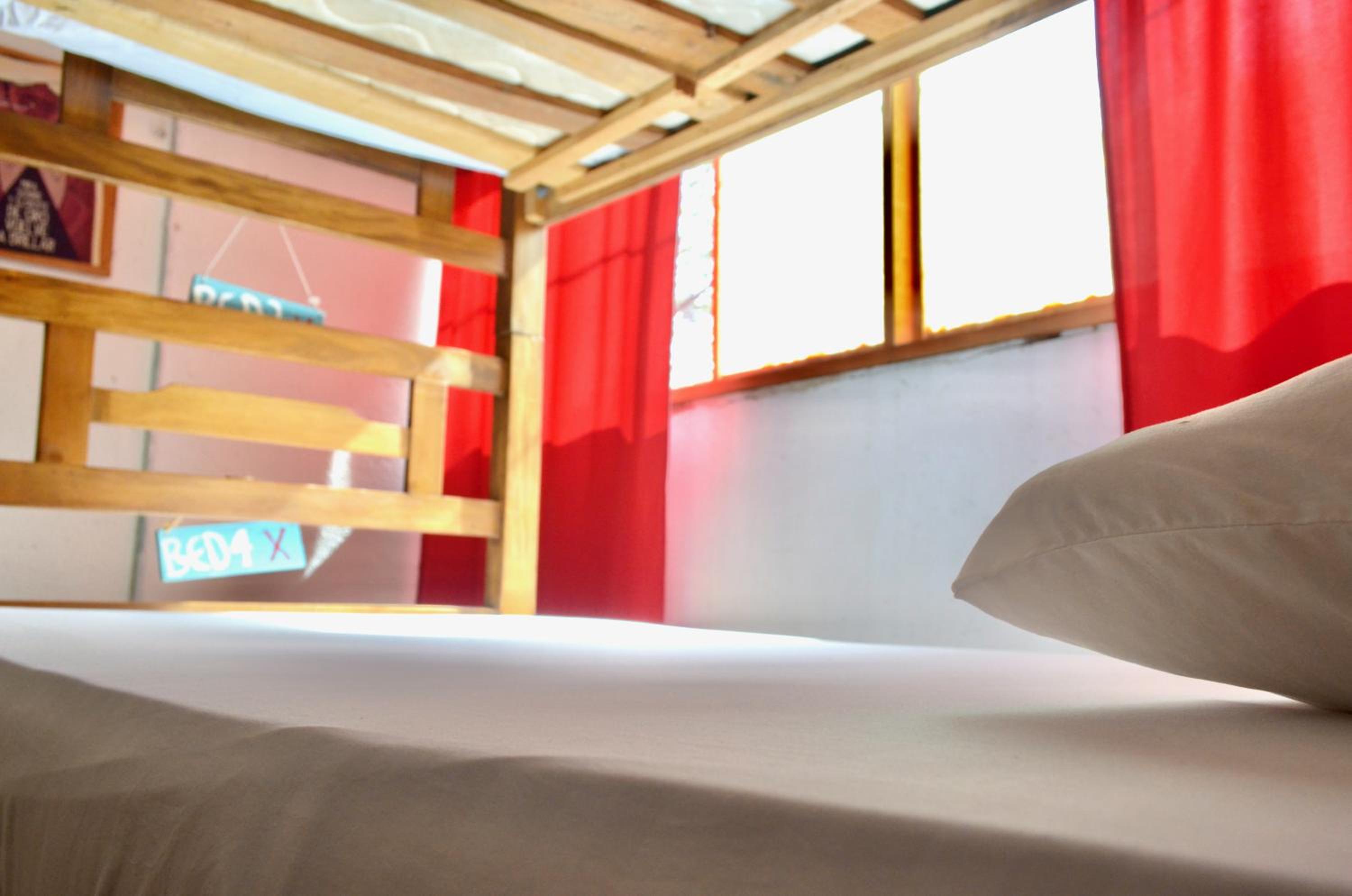 Bed in 4-Bed Dormitory Room with fan photo 3