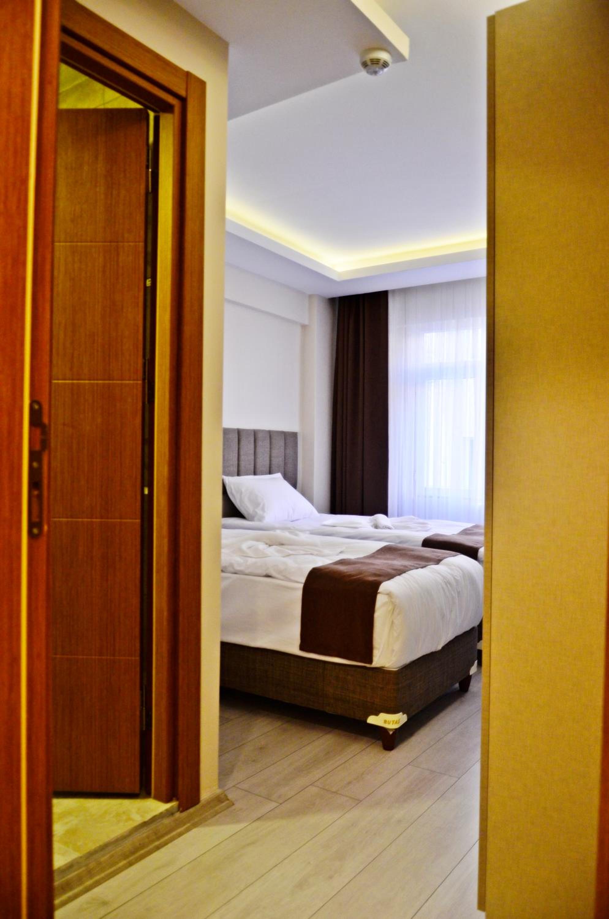 Two-Bedroom Suite photo 3