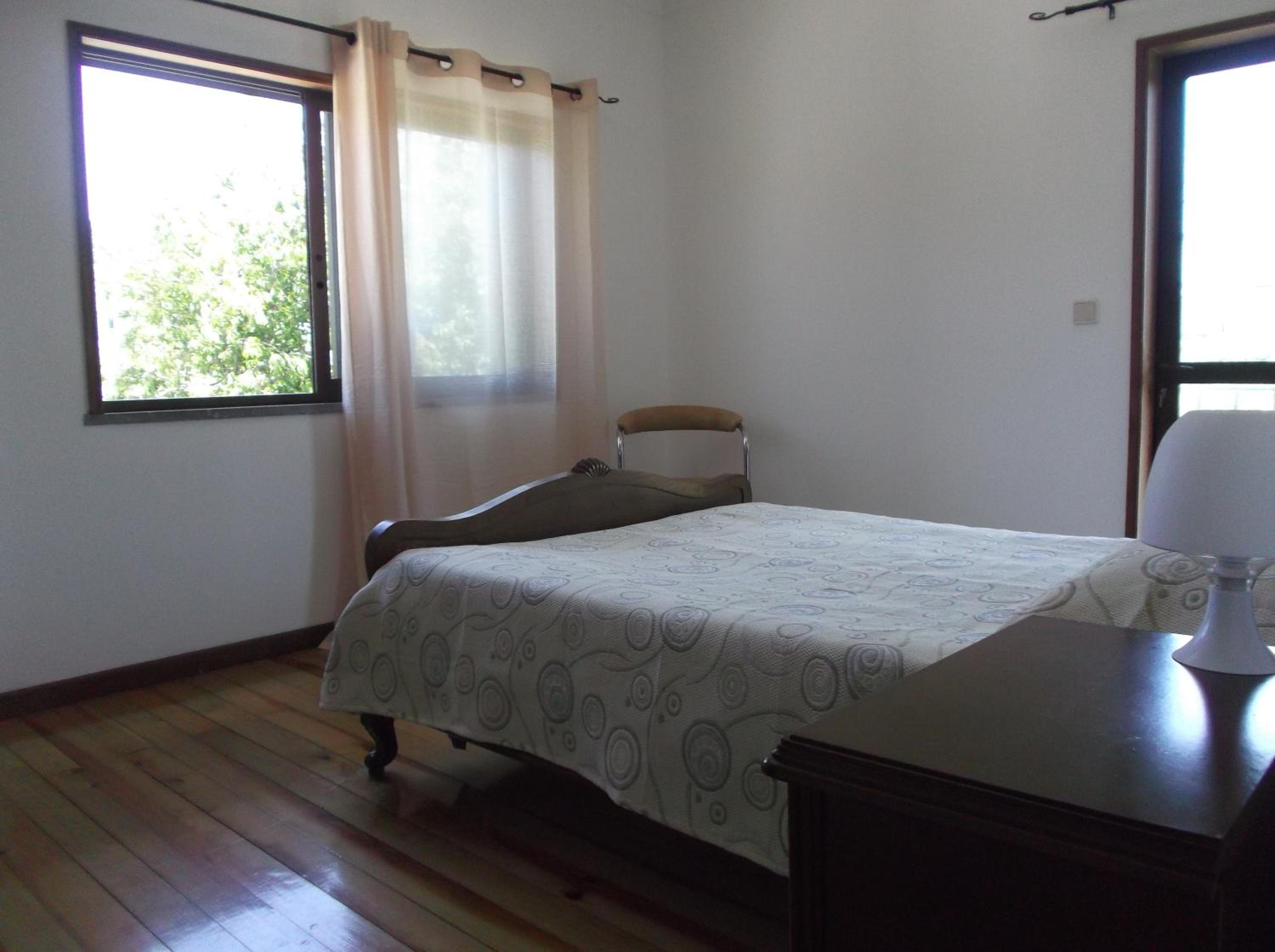 Double Room with Balcony - Photo 4