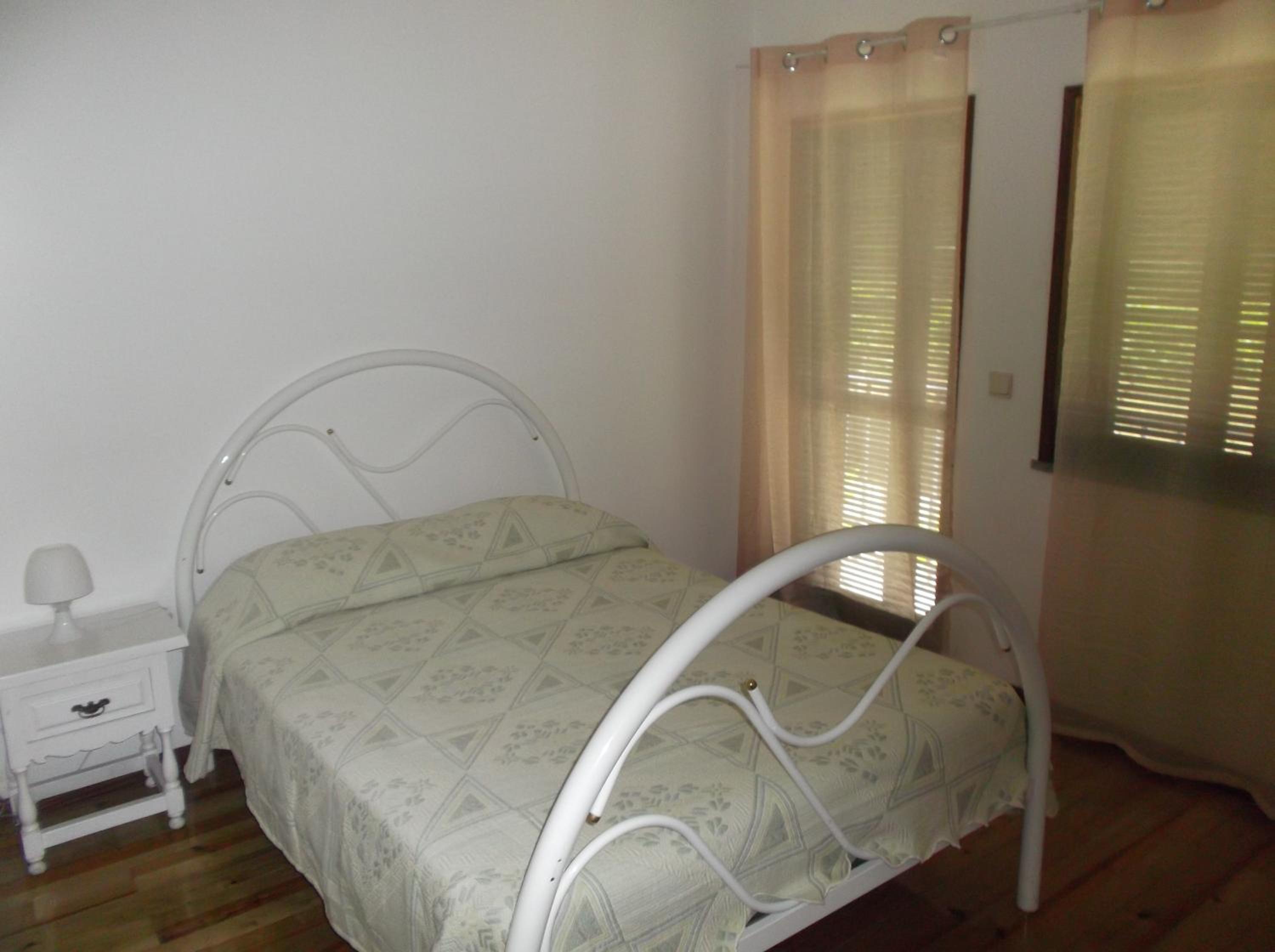 Standard Double Room with Shared Bathroom photo 3