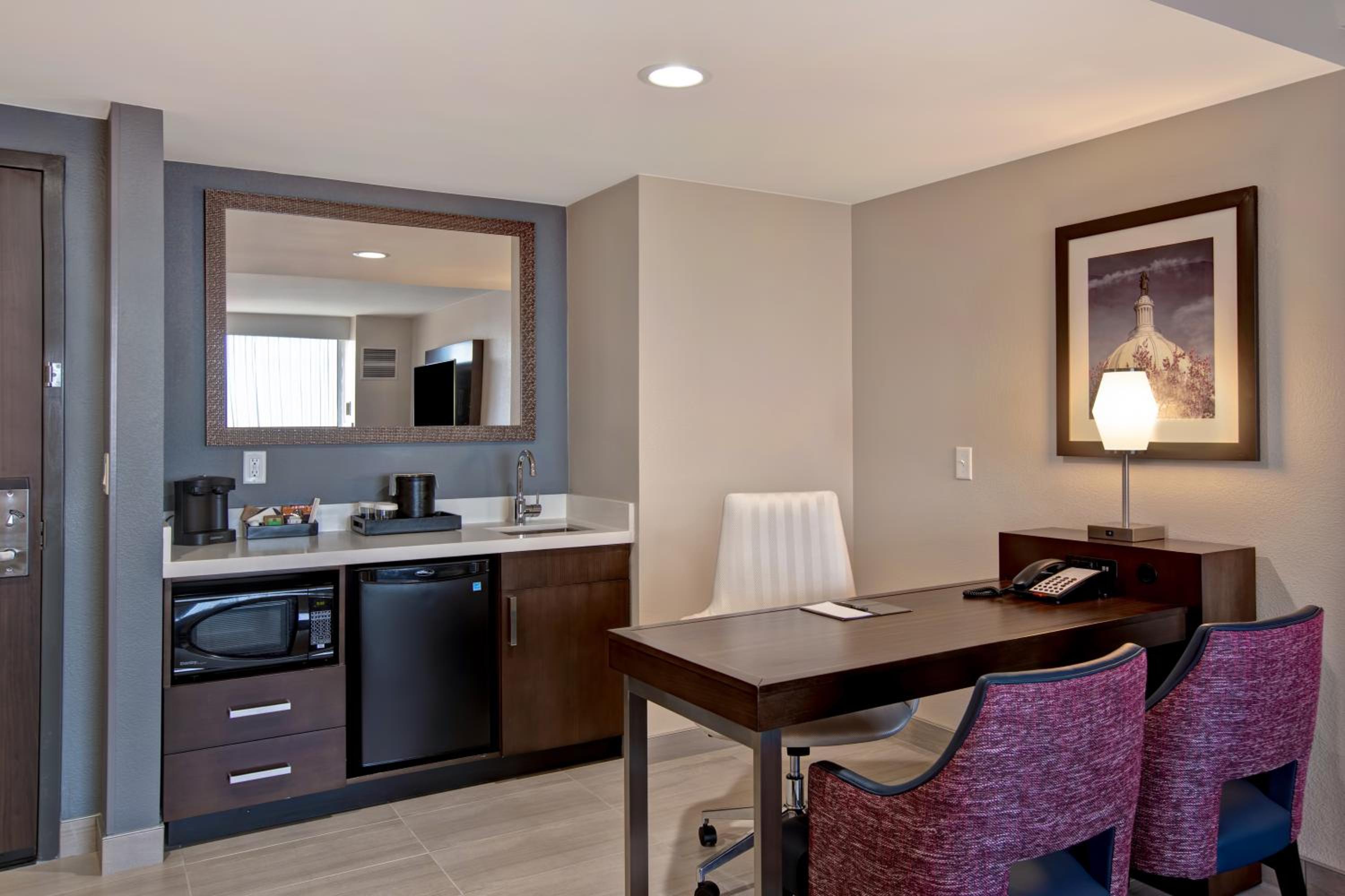 Two Room Suite with Two Queen Beds - Hearing Access - Photo 2