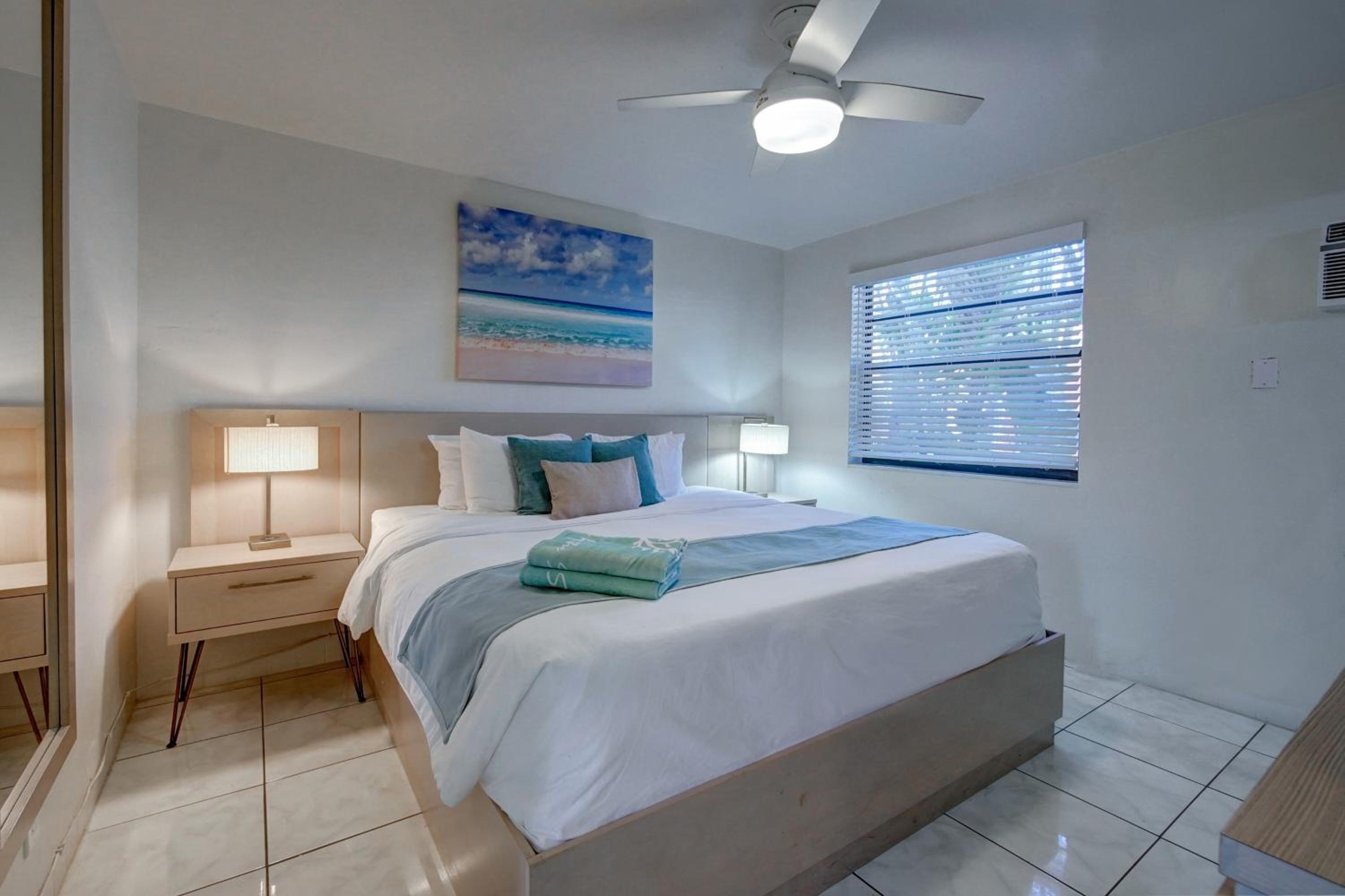 Efficiency King Room