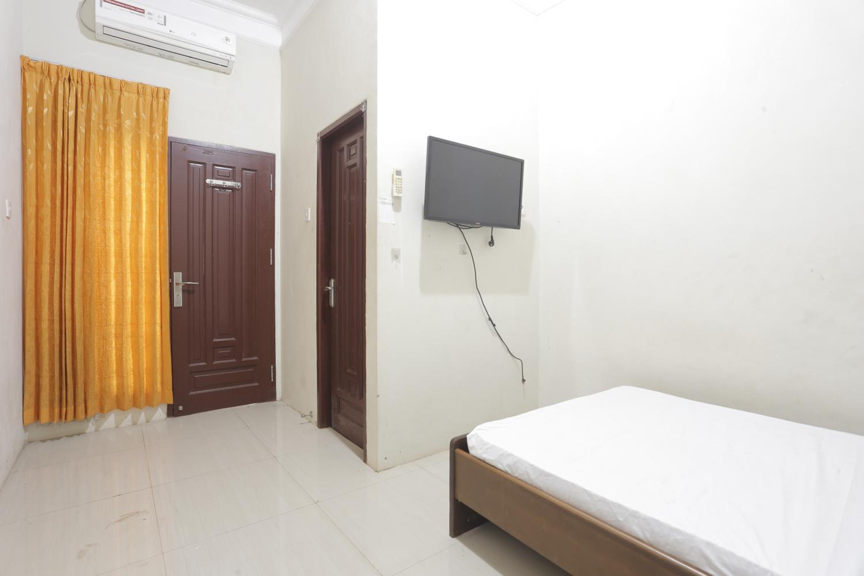 Standard Double Room photo 2
