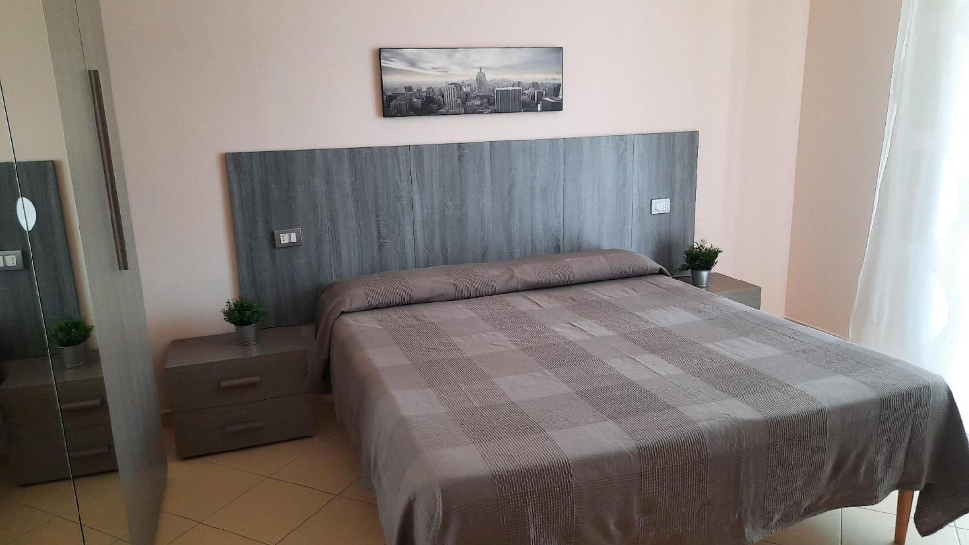 Standard Double or Twin Room photo 1