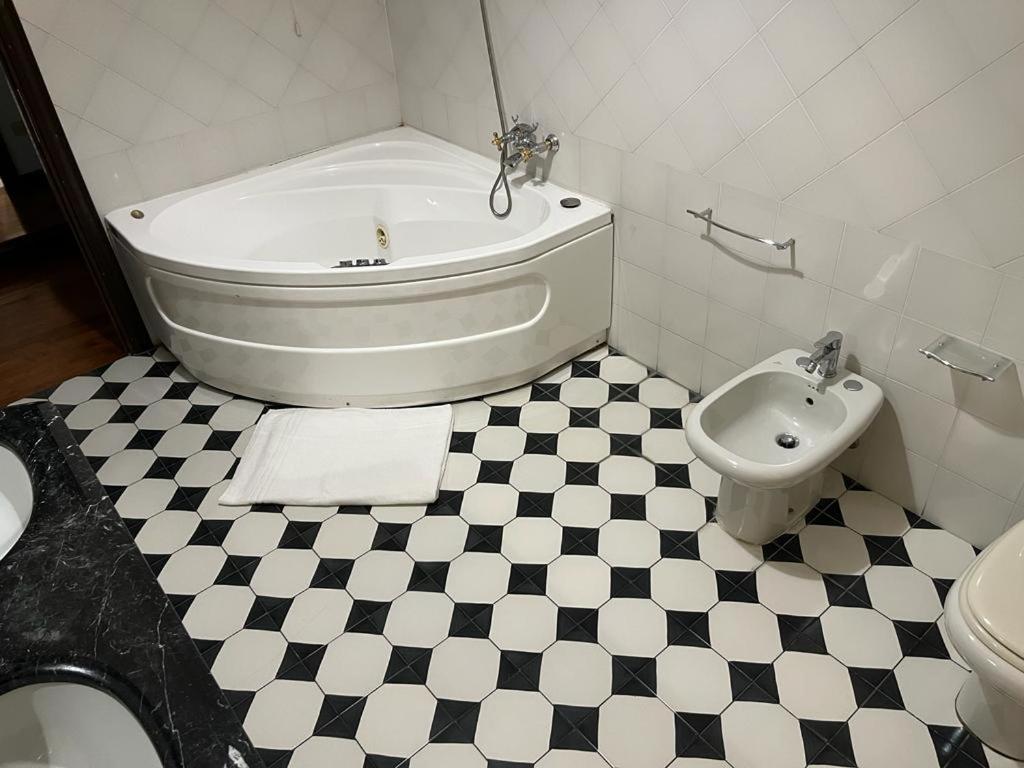 Triple Room with Private External Bathroom photo 3